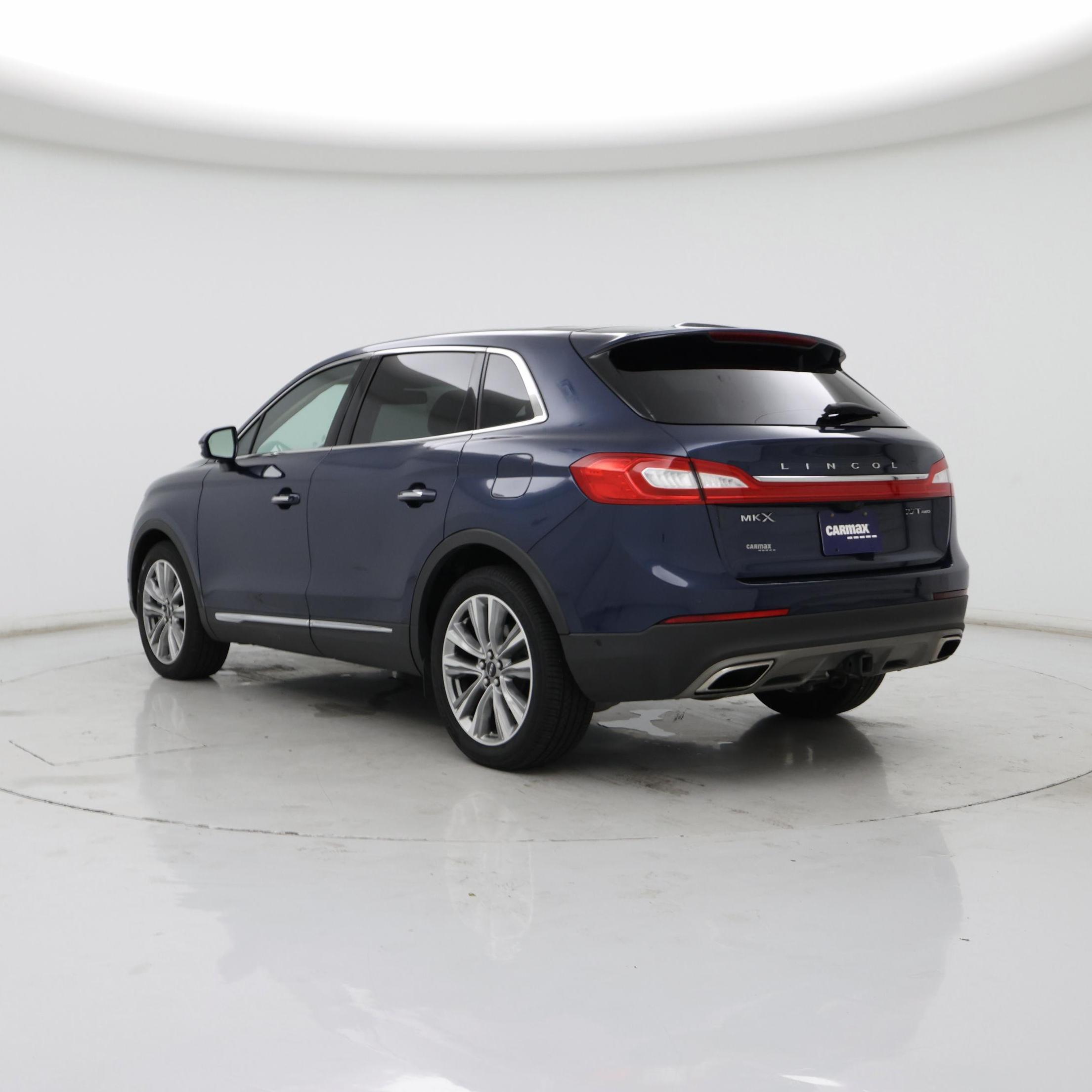 Thumbnail: 2017 Lincoln MKX - 2