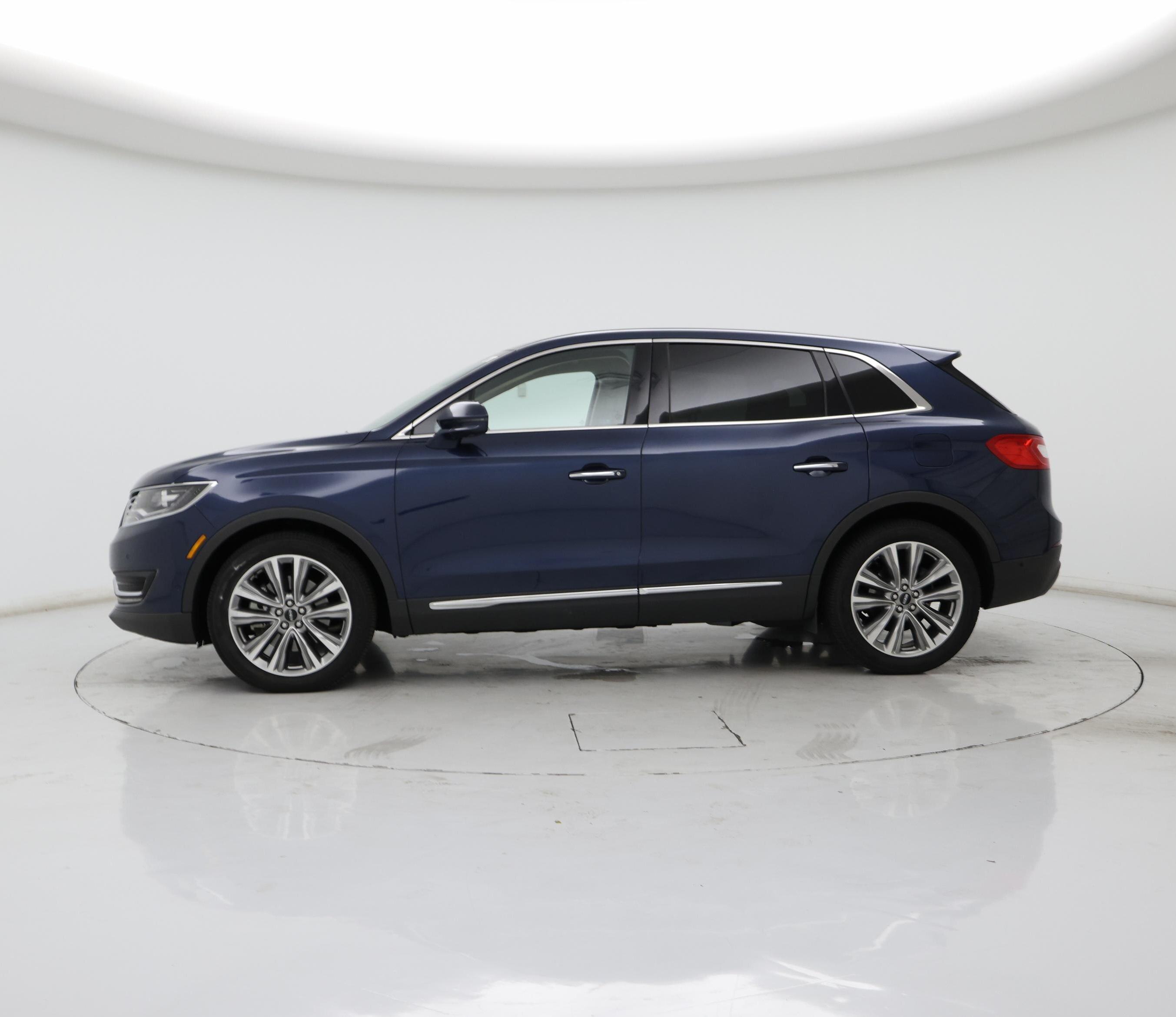Thumbnail: 2017 Lincoln MKX - 3