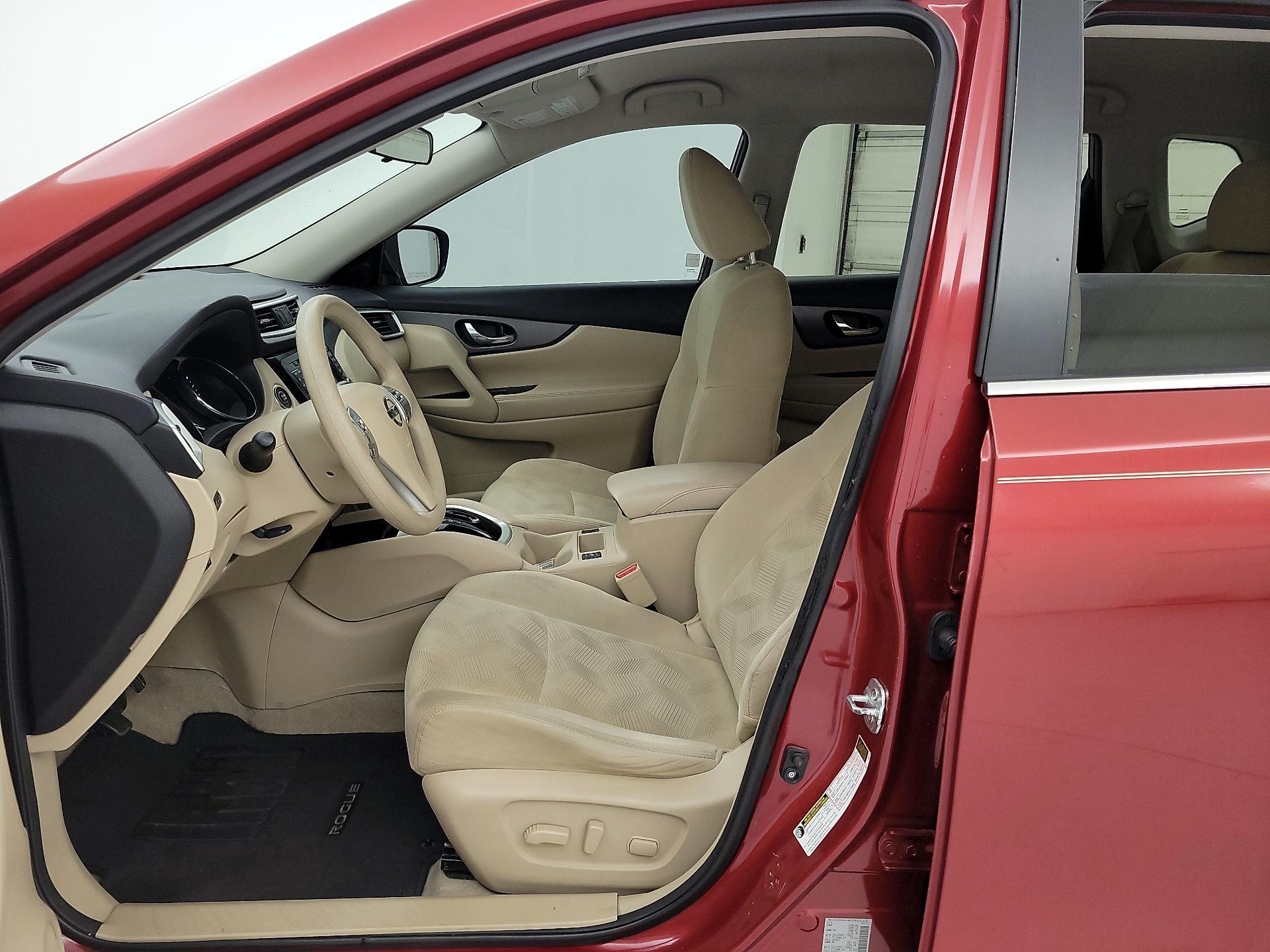 Thumbnail: 2015 Nissan Rogue - 11