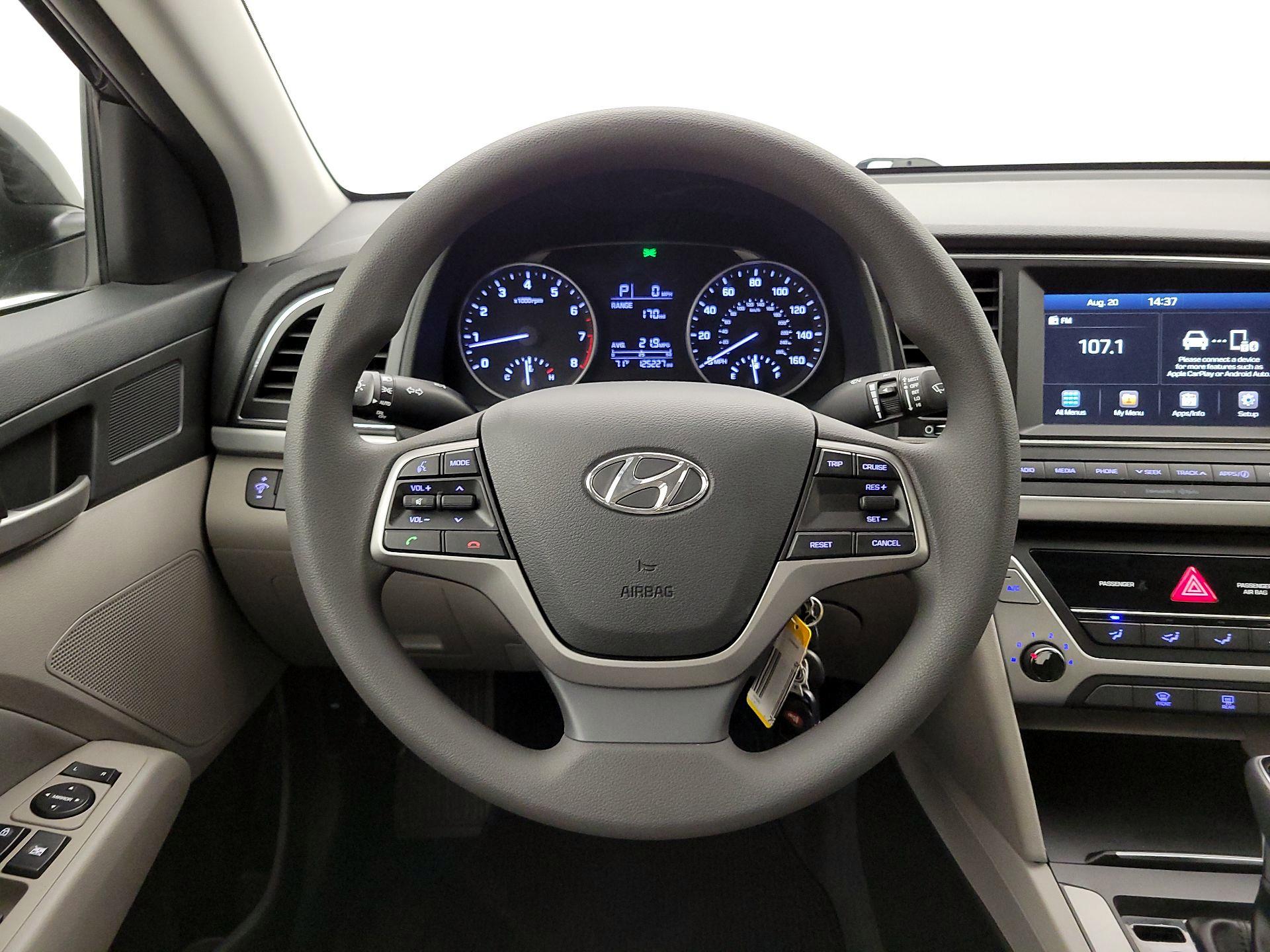 Thumbnail: 2017 Hyundai Elantra - 10