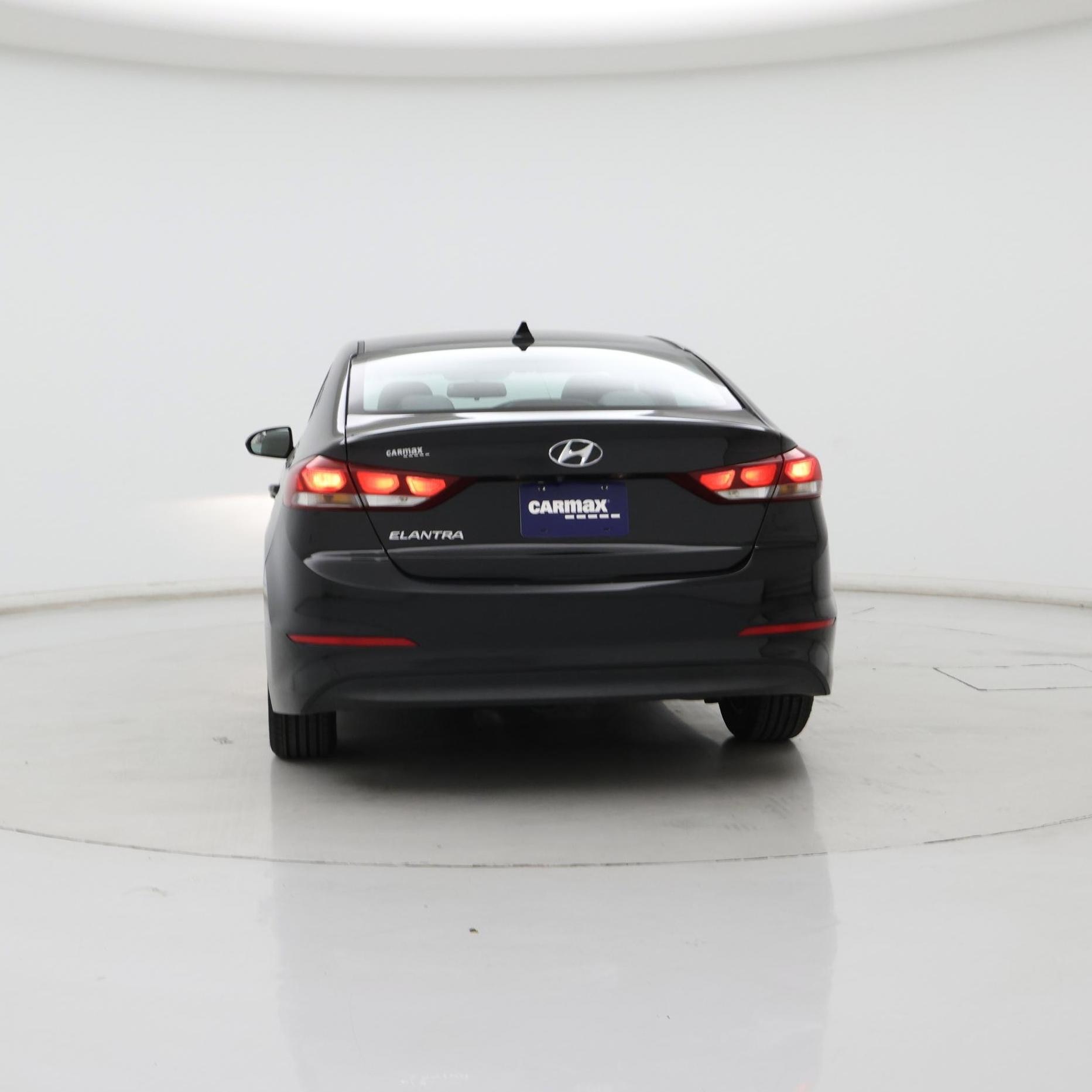 Thumbnail: 2017 Hyundai Elantra - 6