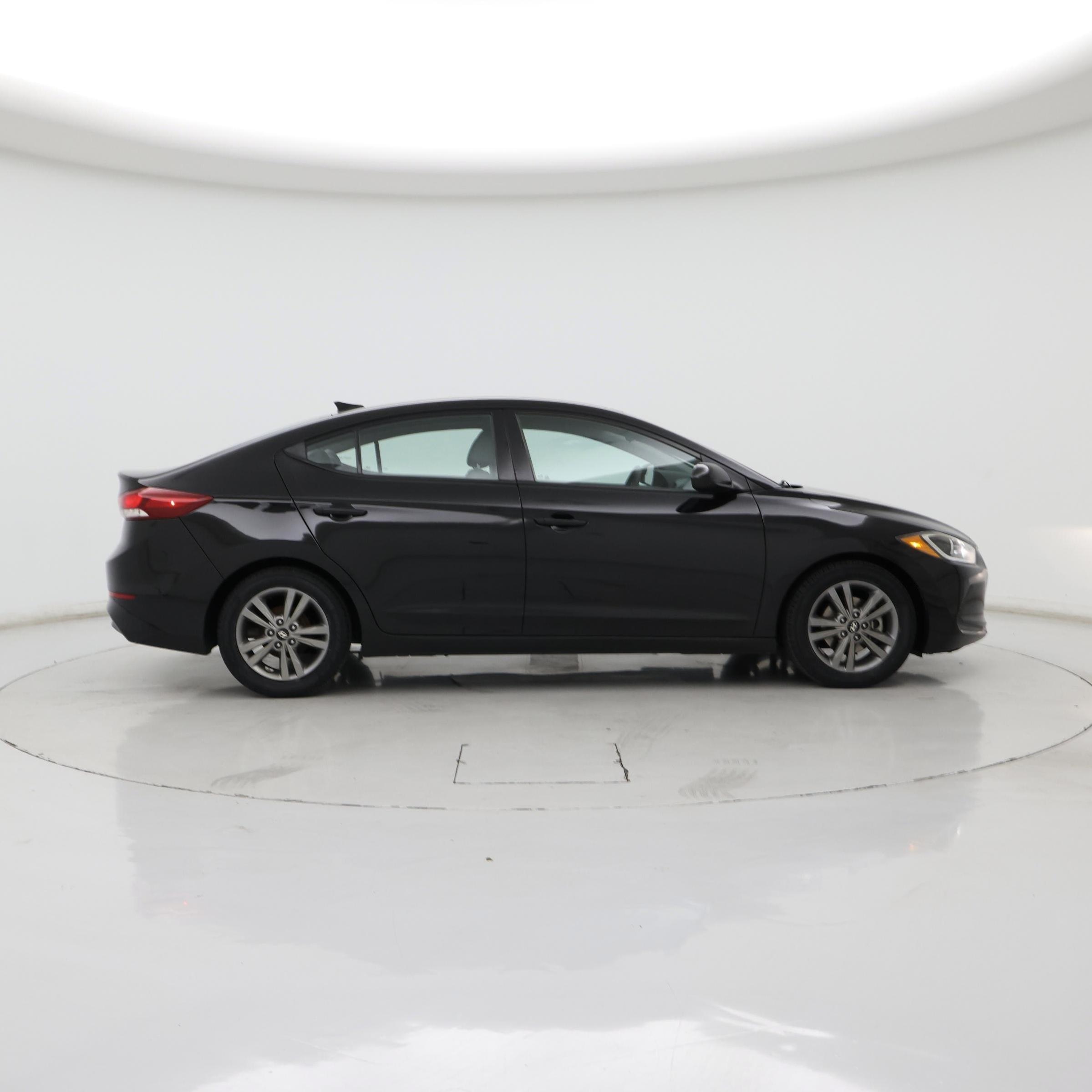 Thumbnail: 2017 Hyundai Elantra - 7