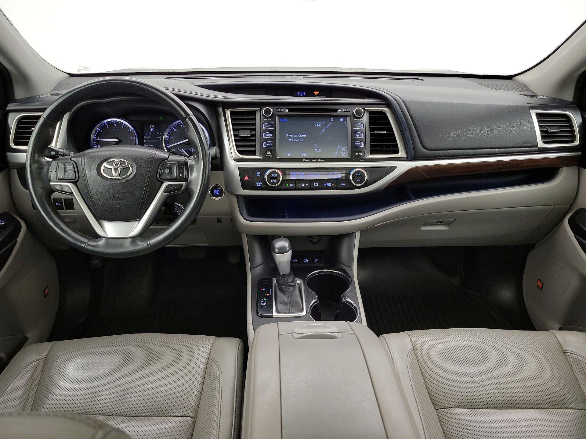 Thumbnail: 2016 Toyota Highlander - 9