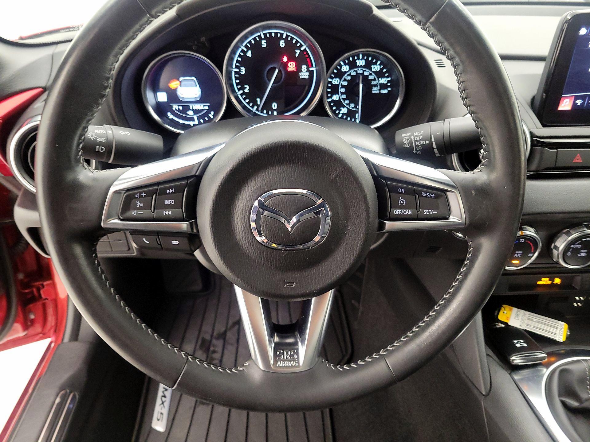 Thumbnail: 2022 Mazda MX-5 Miata - 10