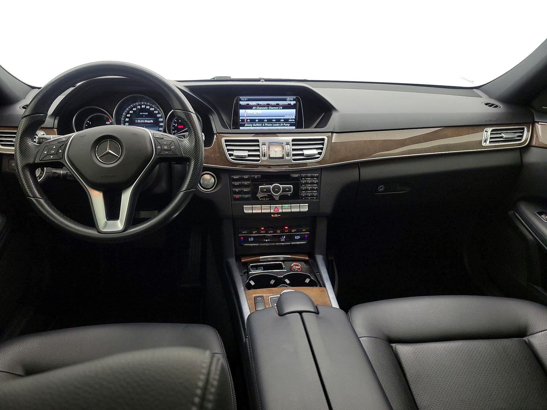 Thumbnail: 2015 Mercedes-Benz E-Class - 9
