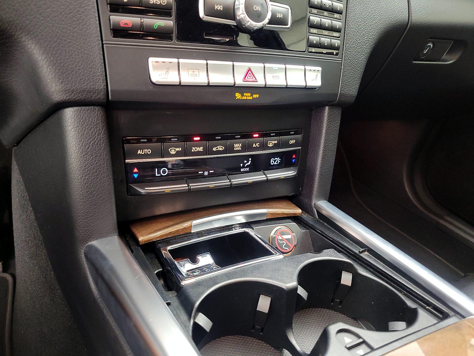 Thumbnail: 2015 Mercedes-Benz E-Class - 15