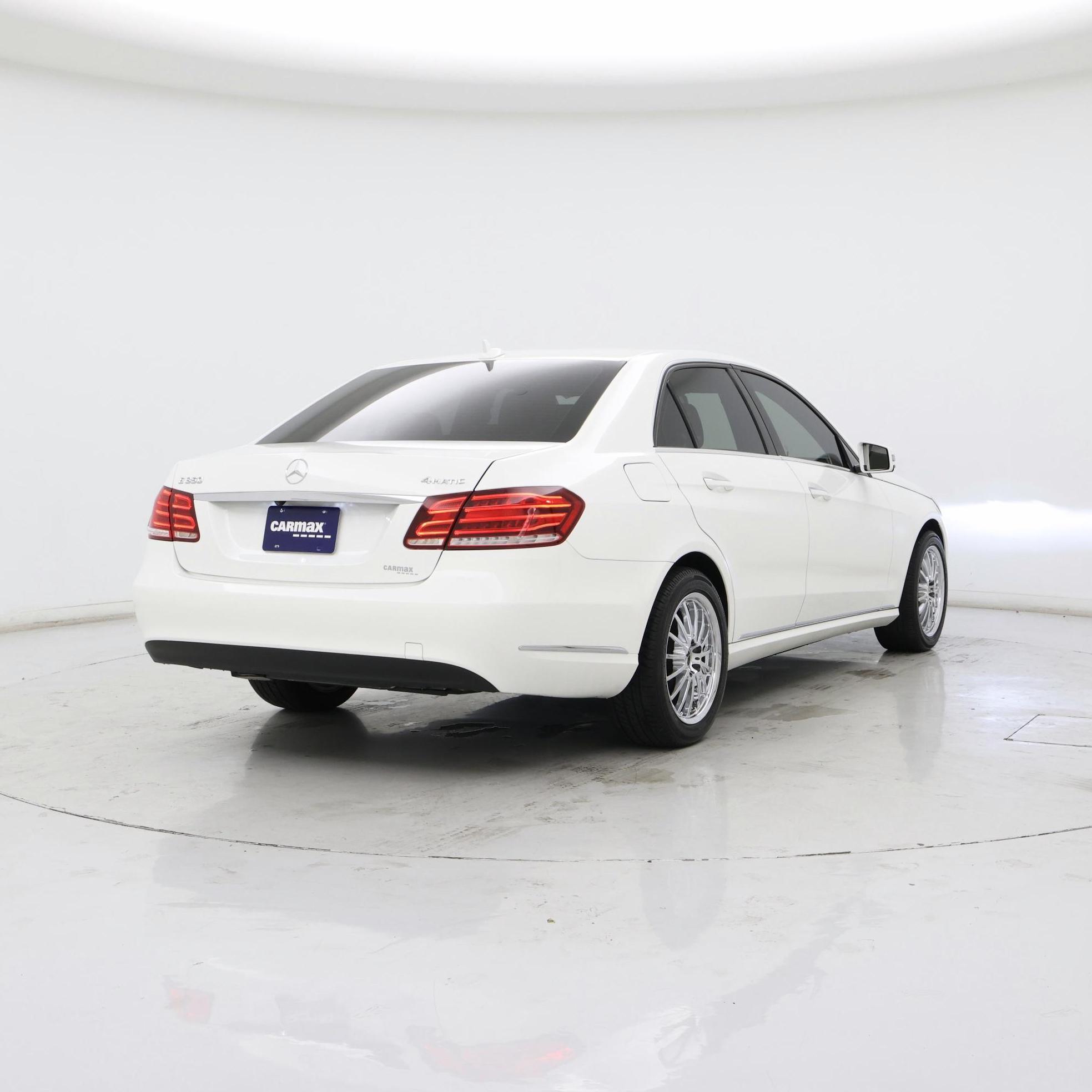 Thumbnail: 2015 Mercedes-Benz E-Class - 8