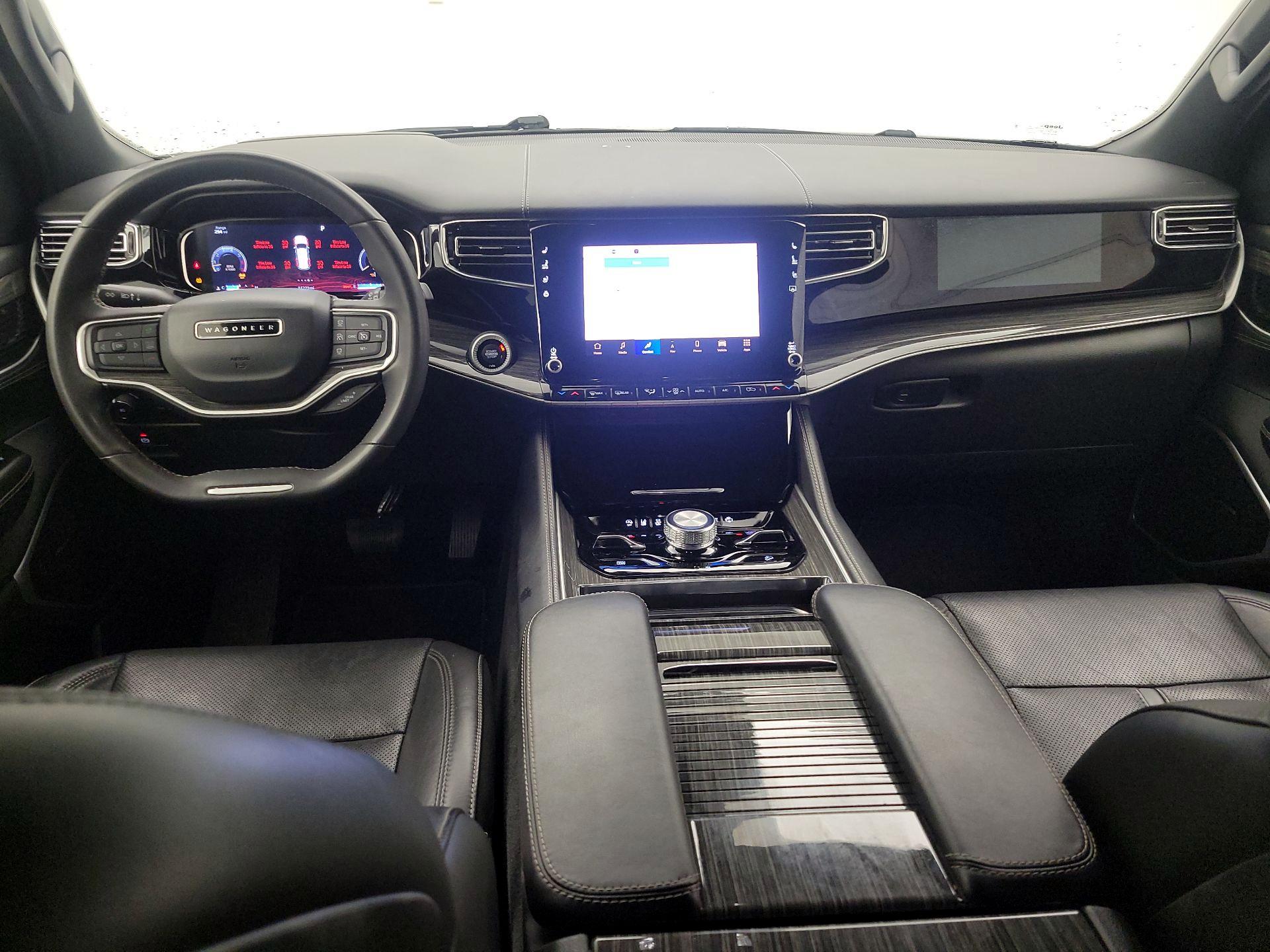 Thumbnail: 2022 Jeep Wagoneer - 9