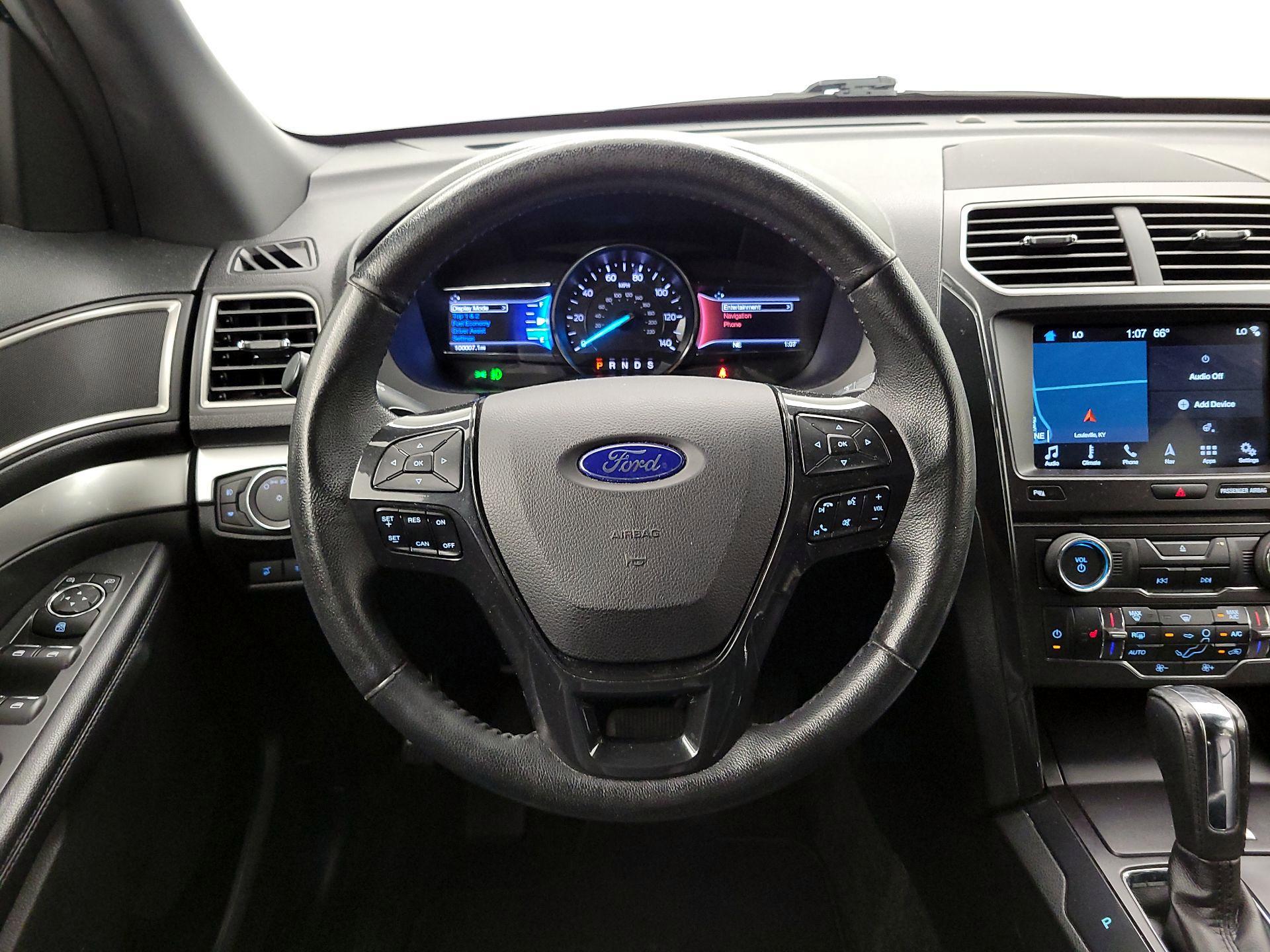 Thumbnail: 2017 Ford Explorer - 10