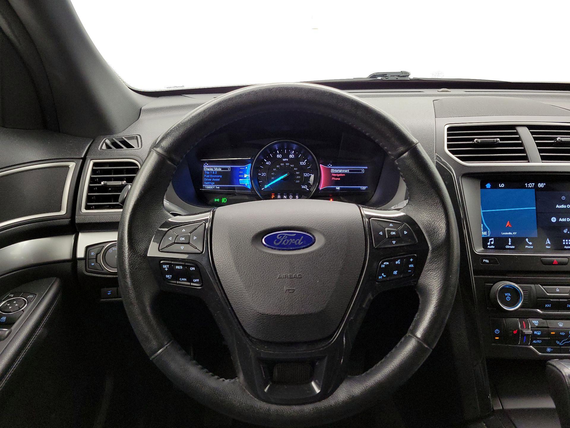 Thumbnail: 2017 Ford Explorer - 16