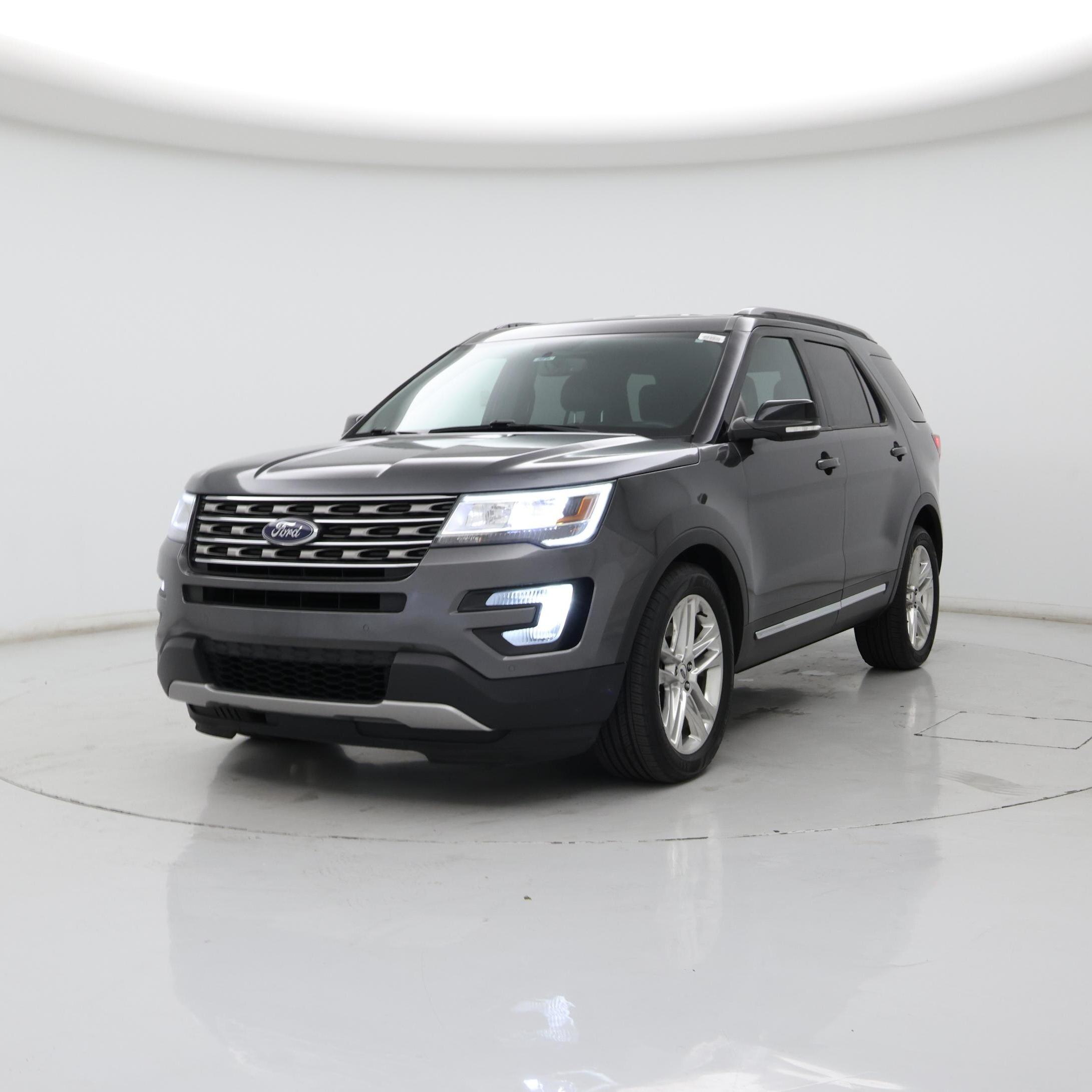 Thumbnail: 2017 Ford Explorer - 4
