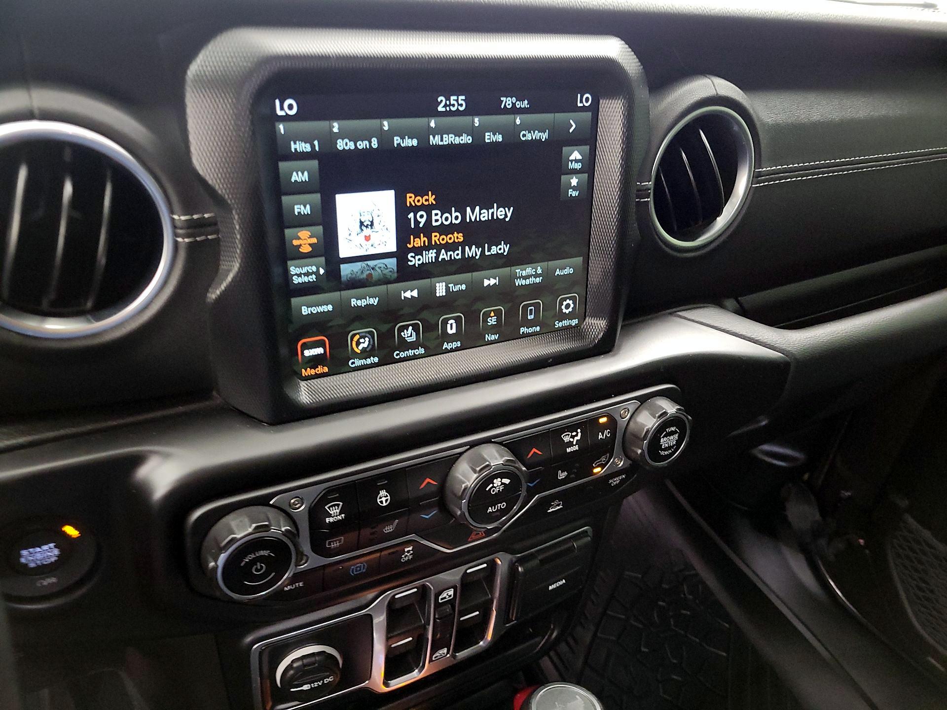 Thumbnail: 2022 Jeep Wrangler - 13