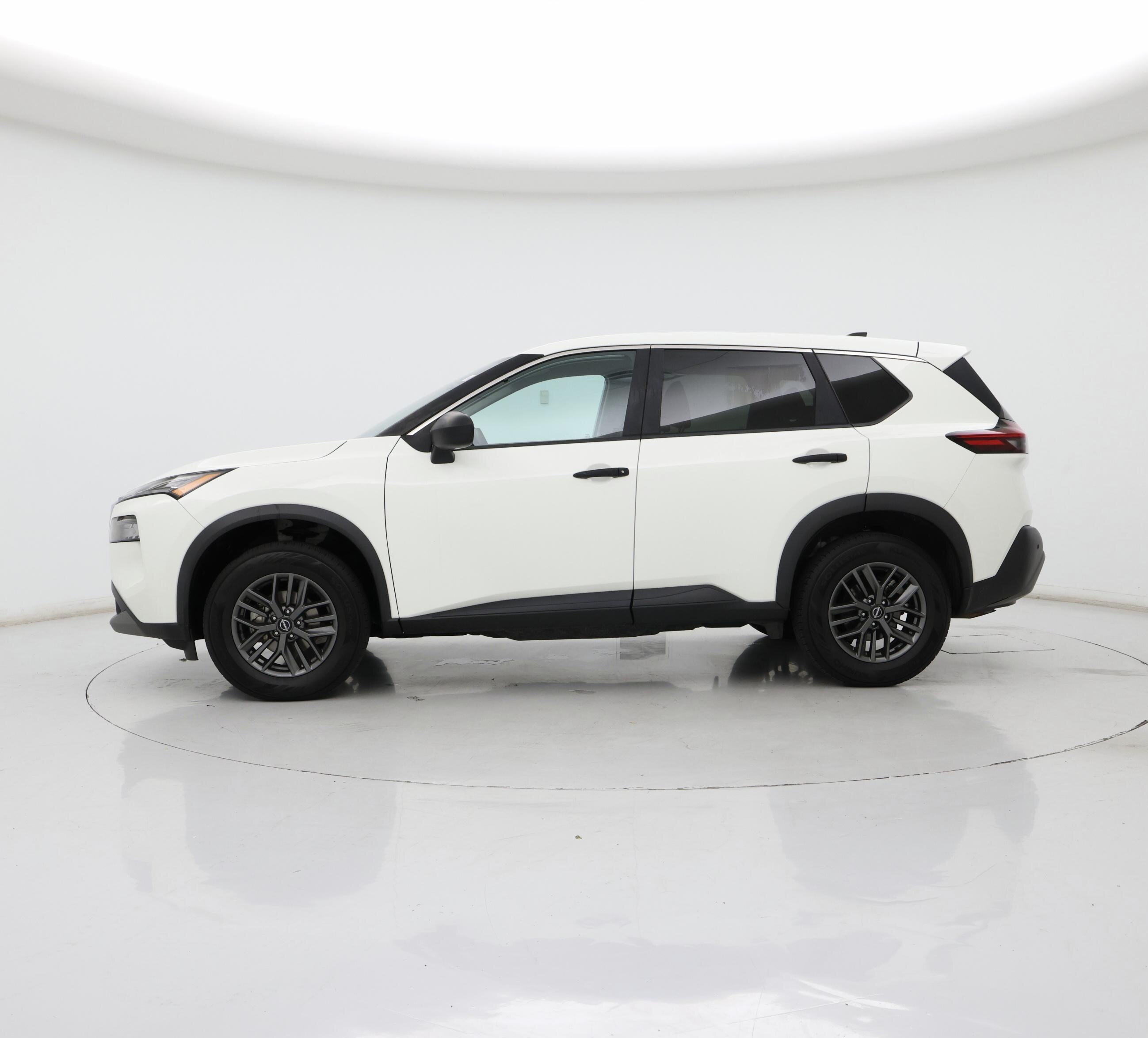 Thumbnail: 2022 Nissan Rogue - 3