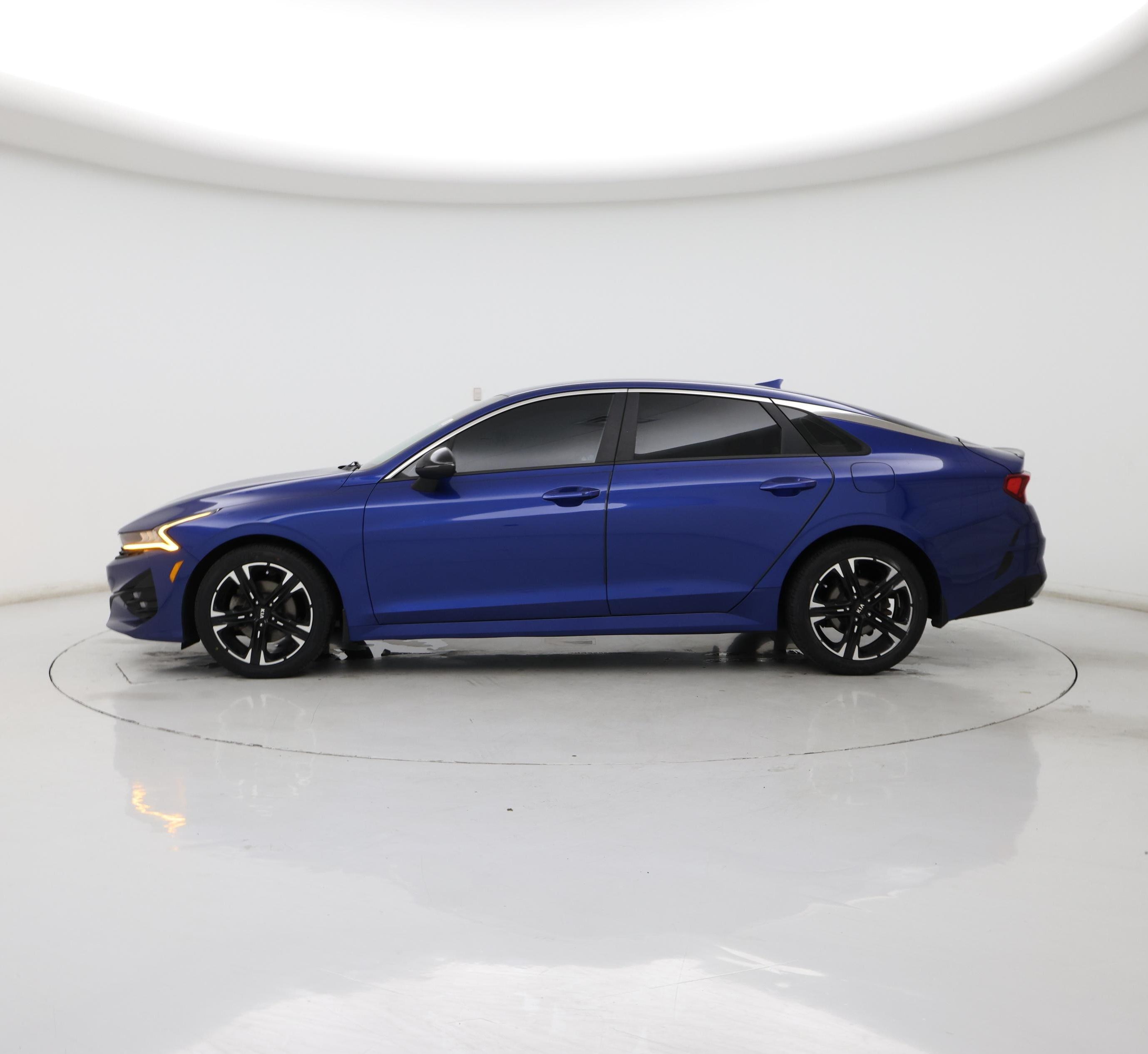 Thumbnail: 2021 Kia K5 - 3