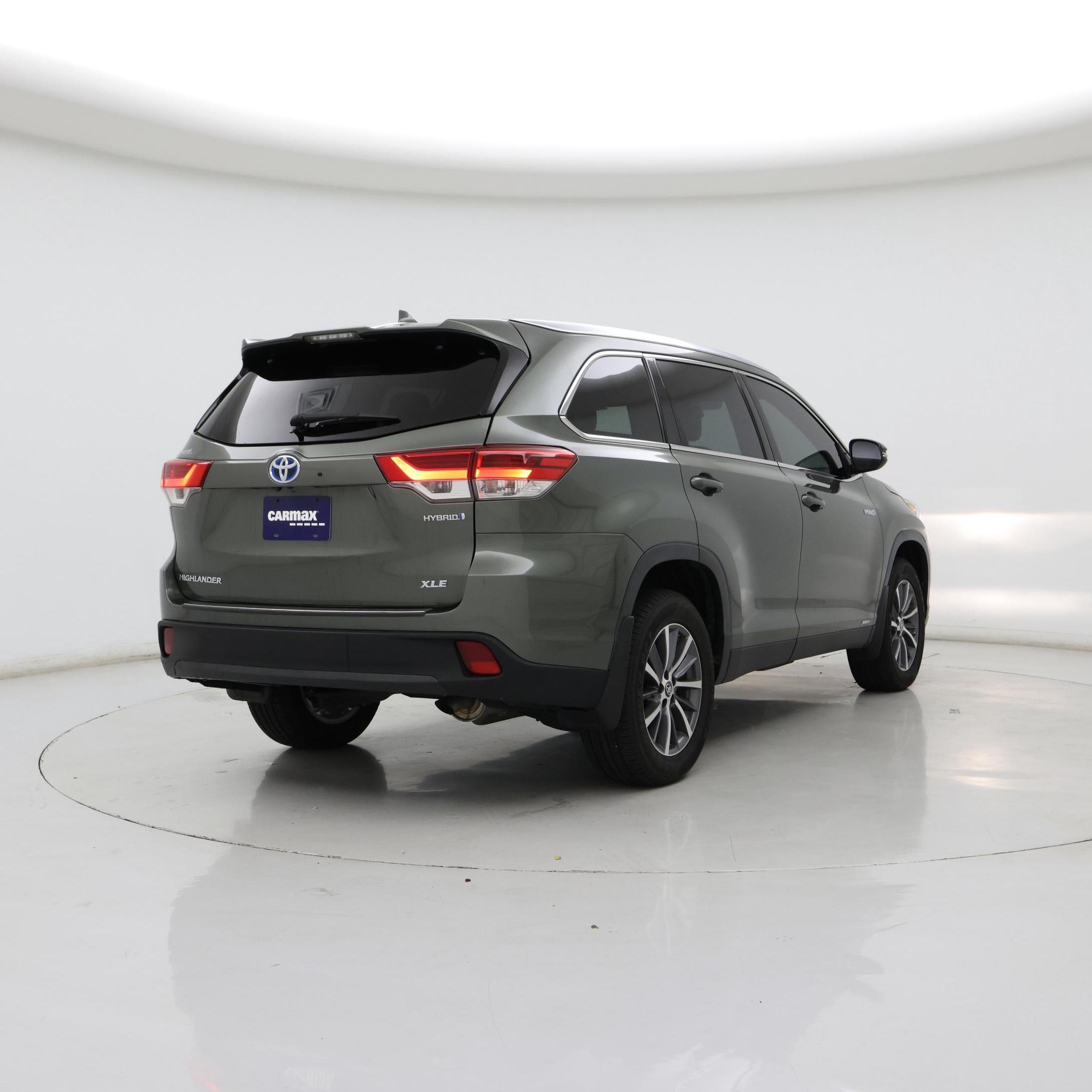 Thumbnail: 2019 Toyota Highlander - 8