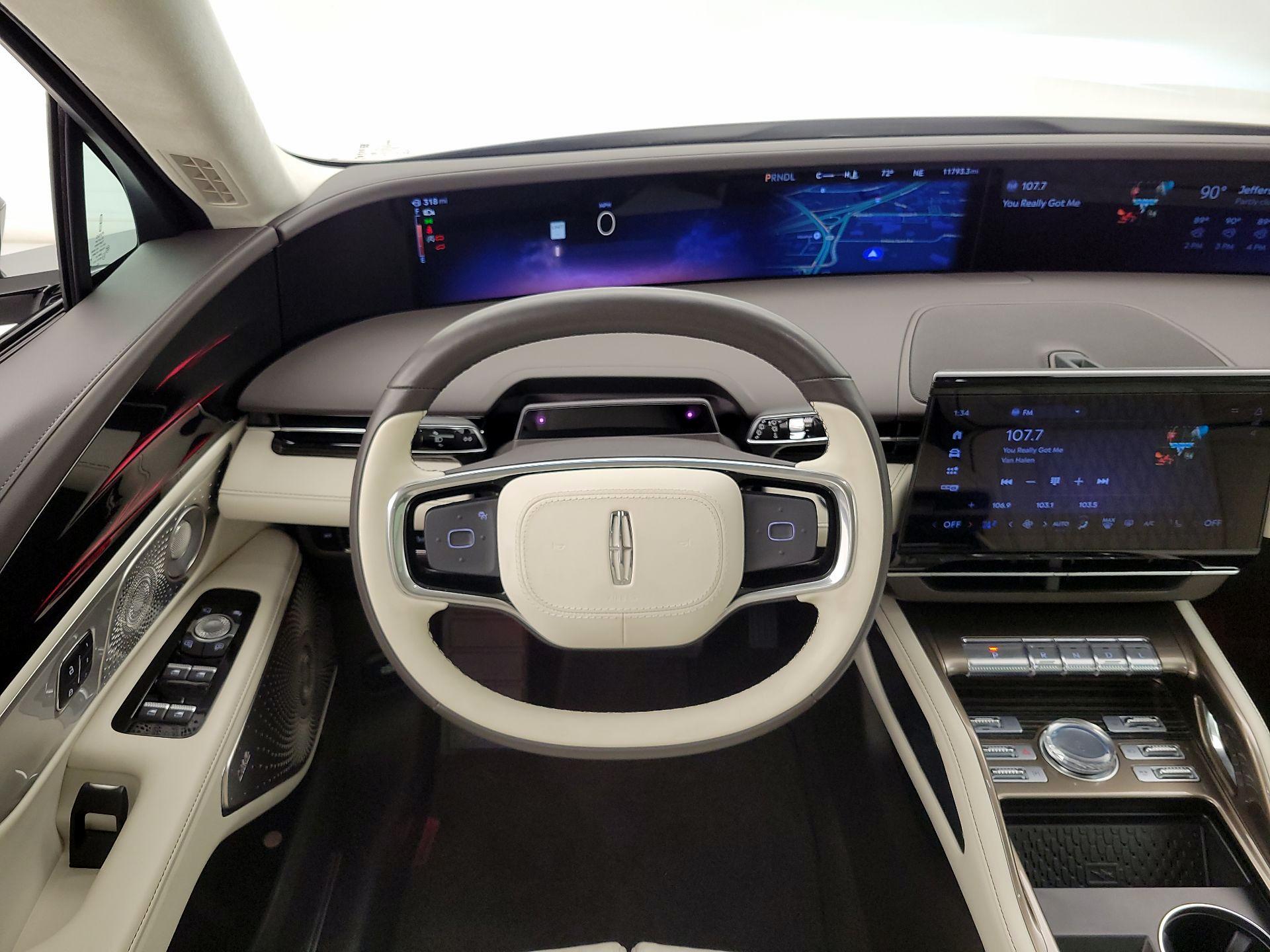 Thumbnail: 2024 Lincoln Nautilus - 10
