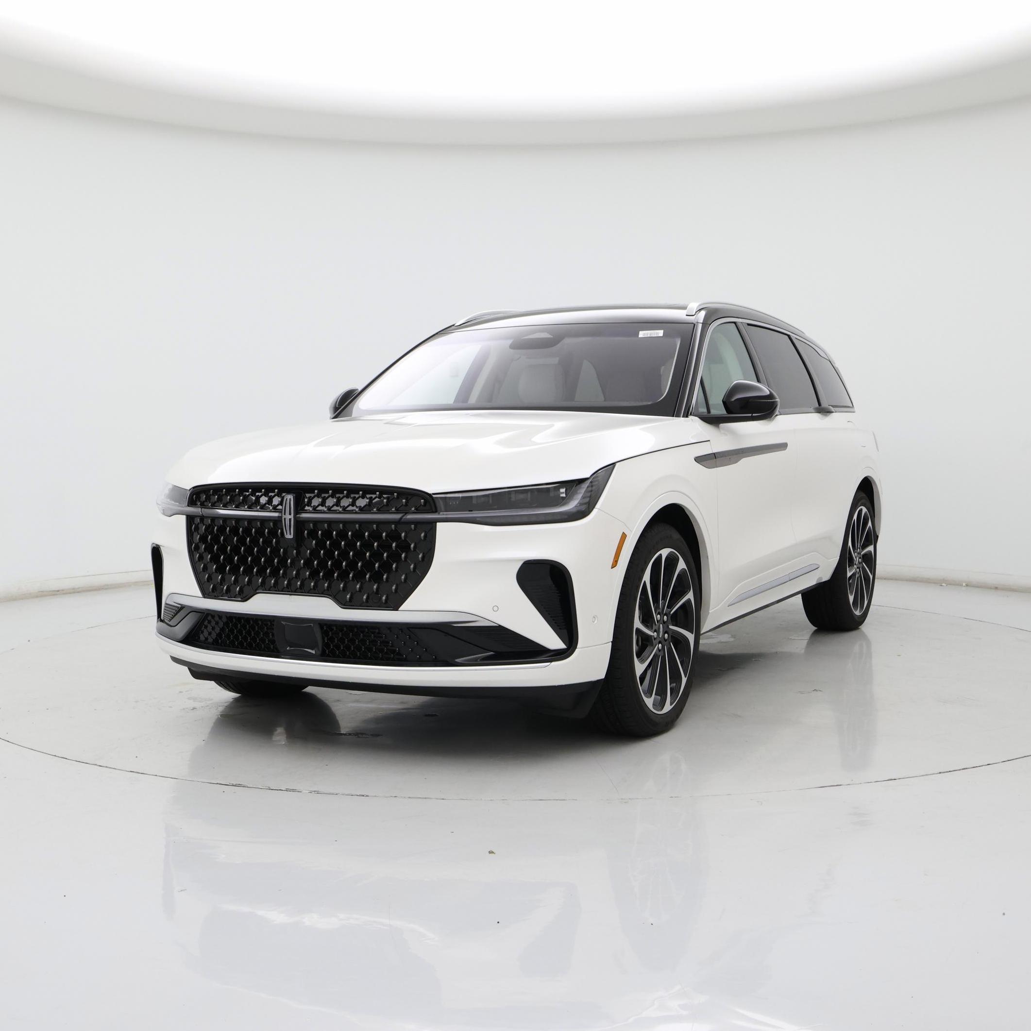 Thumbnail: 2024 Lincoln Nautilus - 4