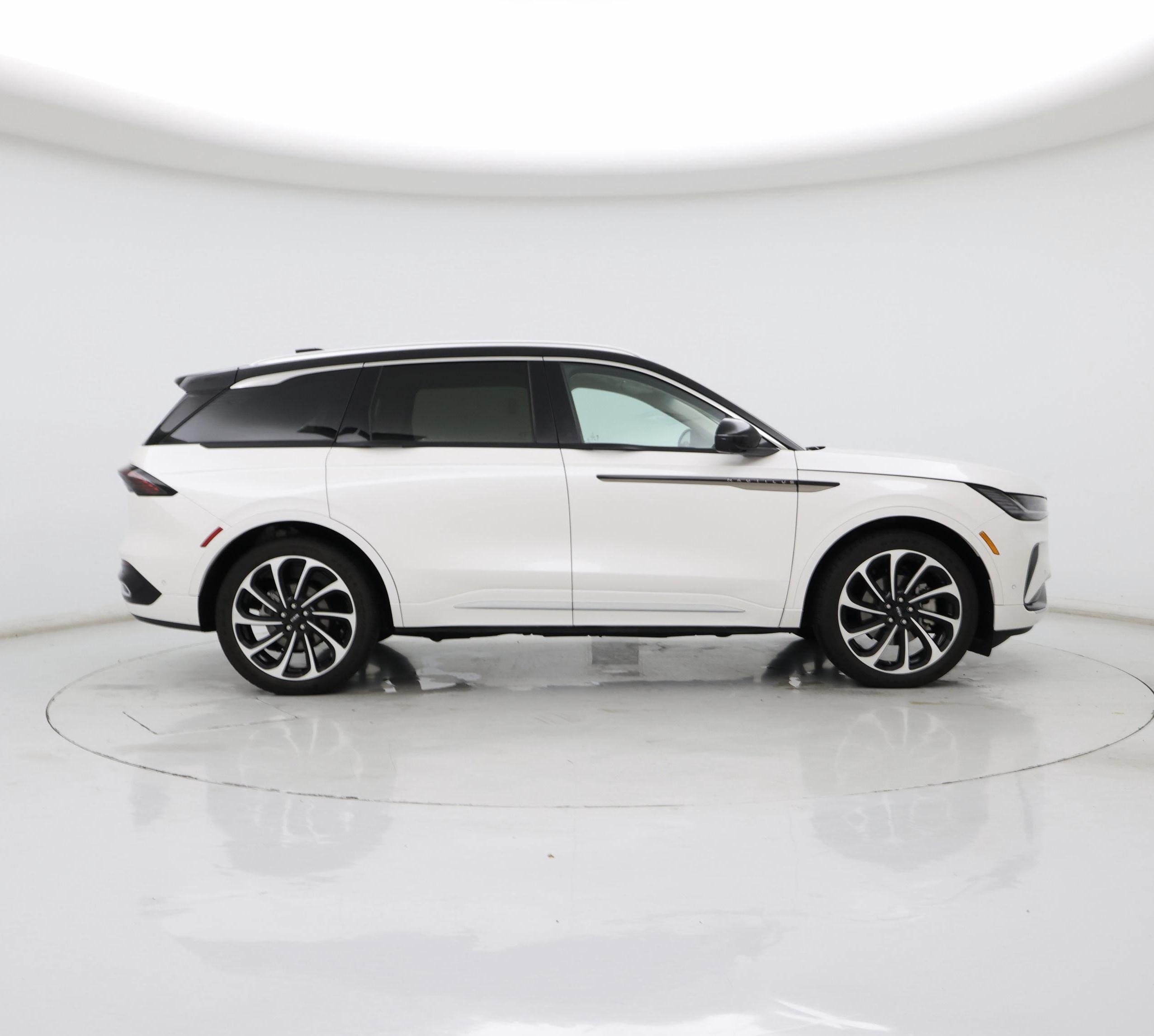 Thumbnail: 2024 Lincoln Nautilus - 7