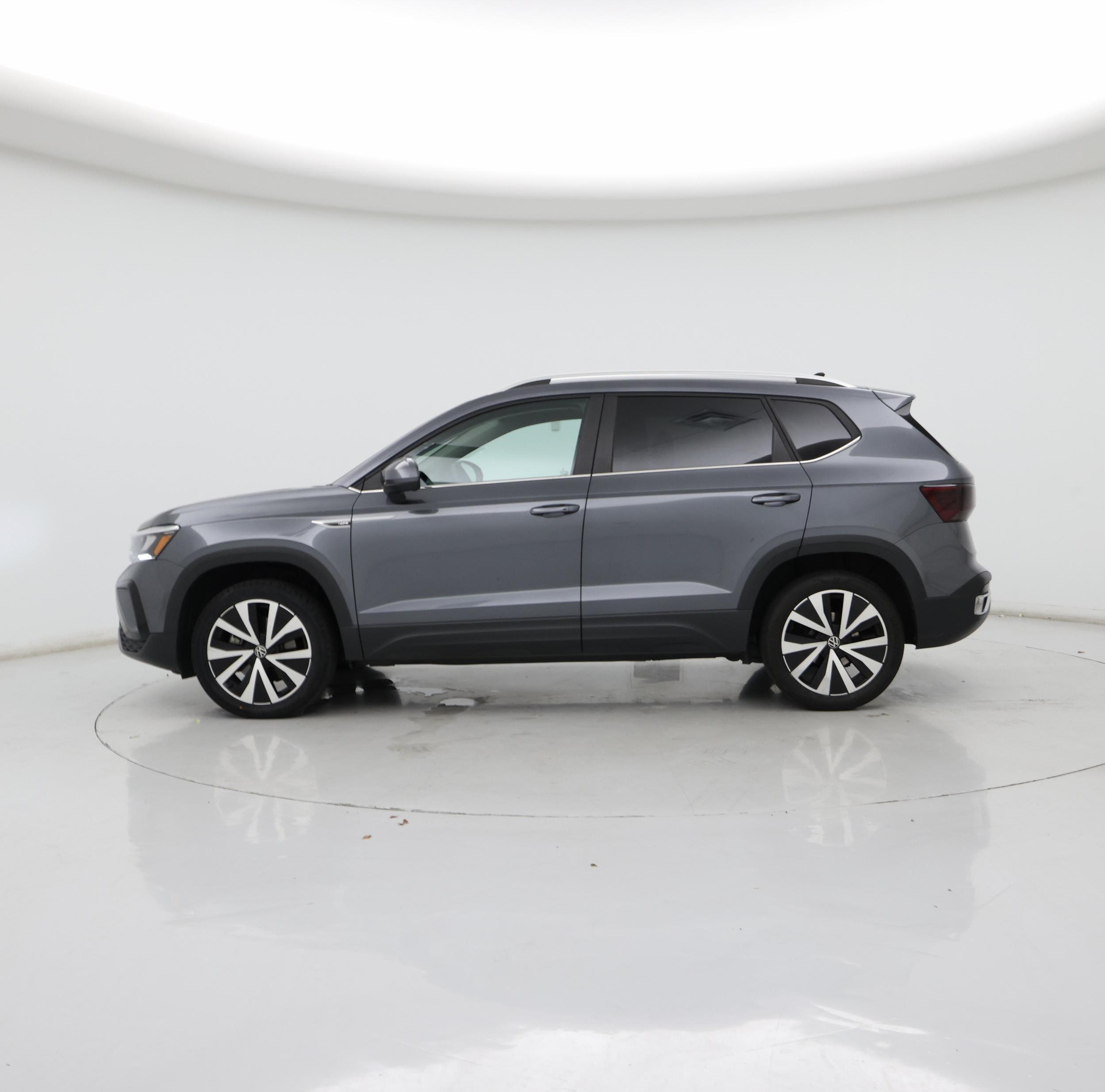 Thumbnail: 2022 Volkswagen Taos - 3