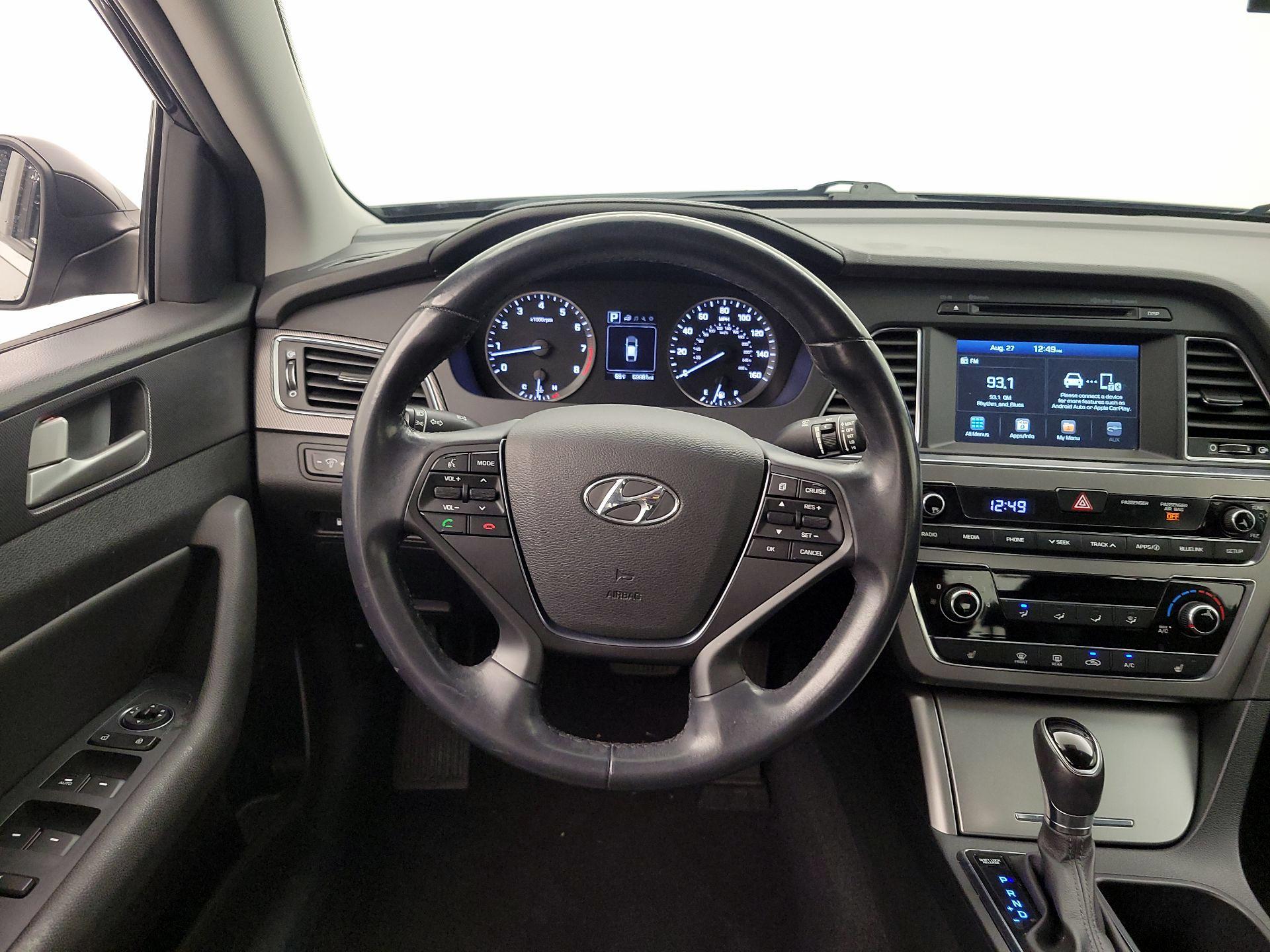 Thumbnail: 2017 Hyundai Sonata - 10