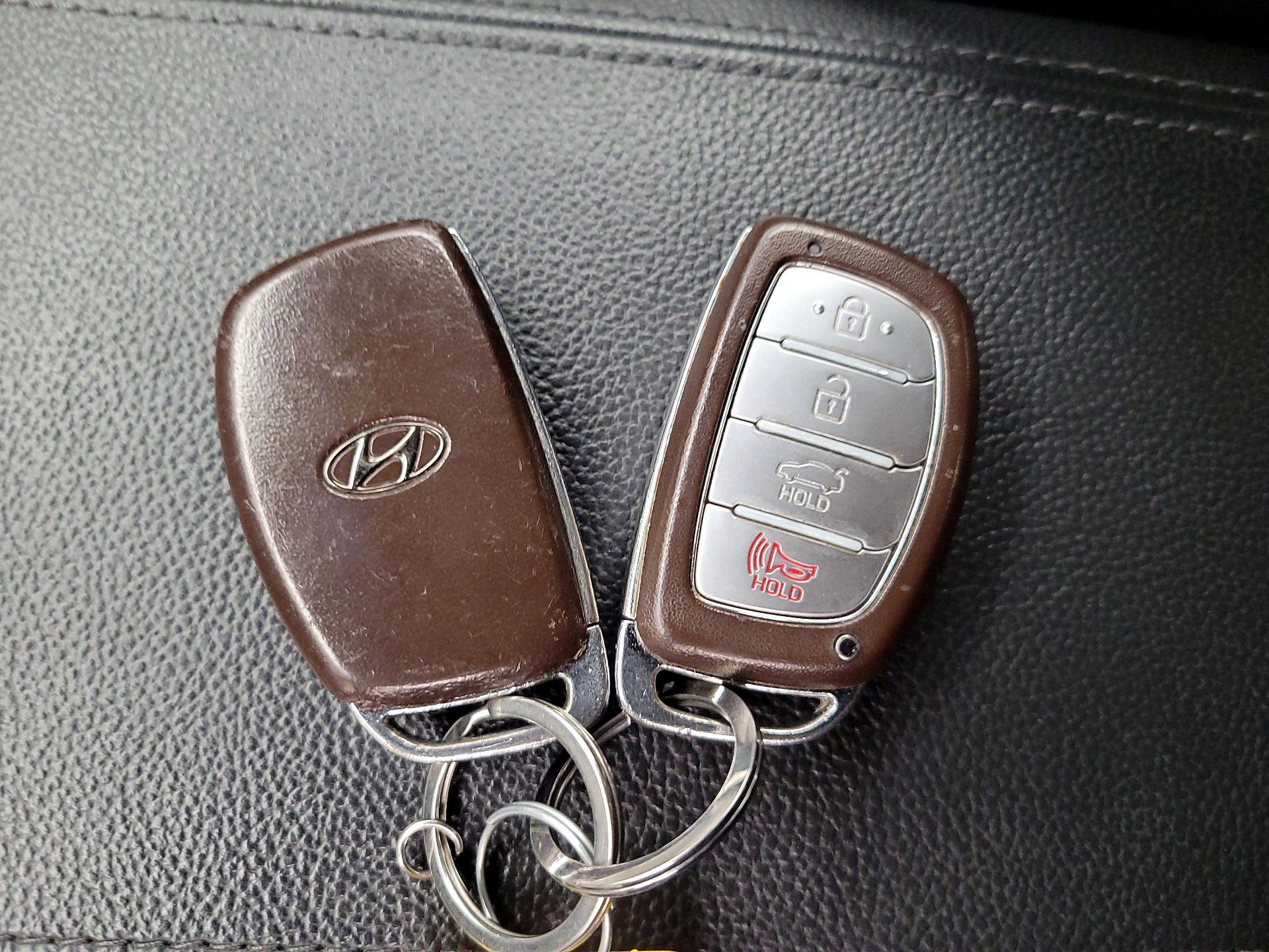Thumbnail: 2017 Hyundai Sonata - 19