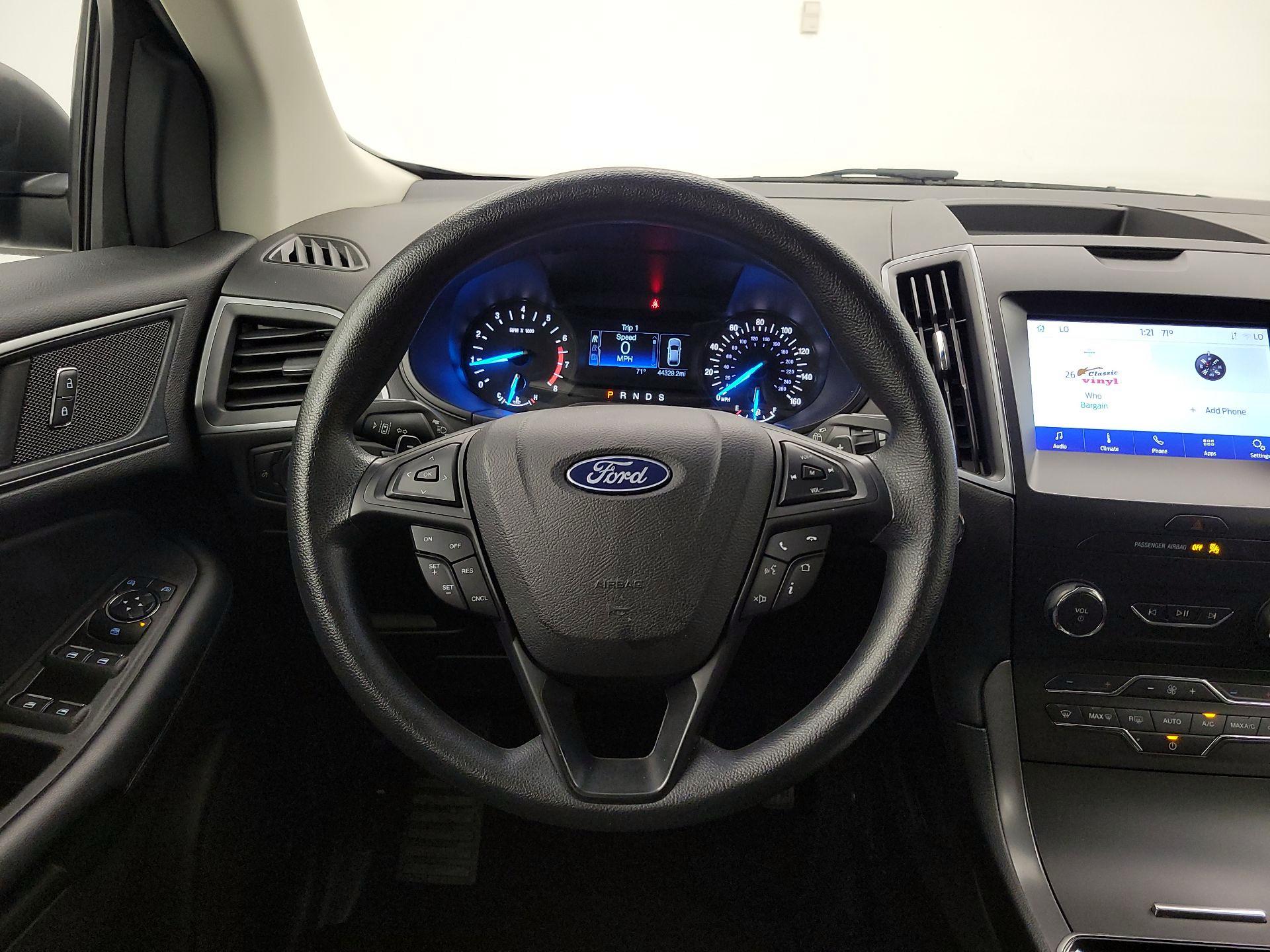 Thumbnail: 2020 Ford Edge - 10