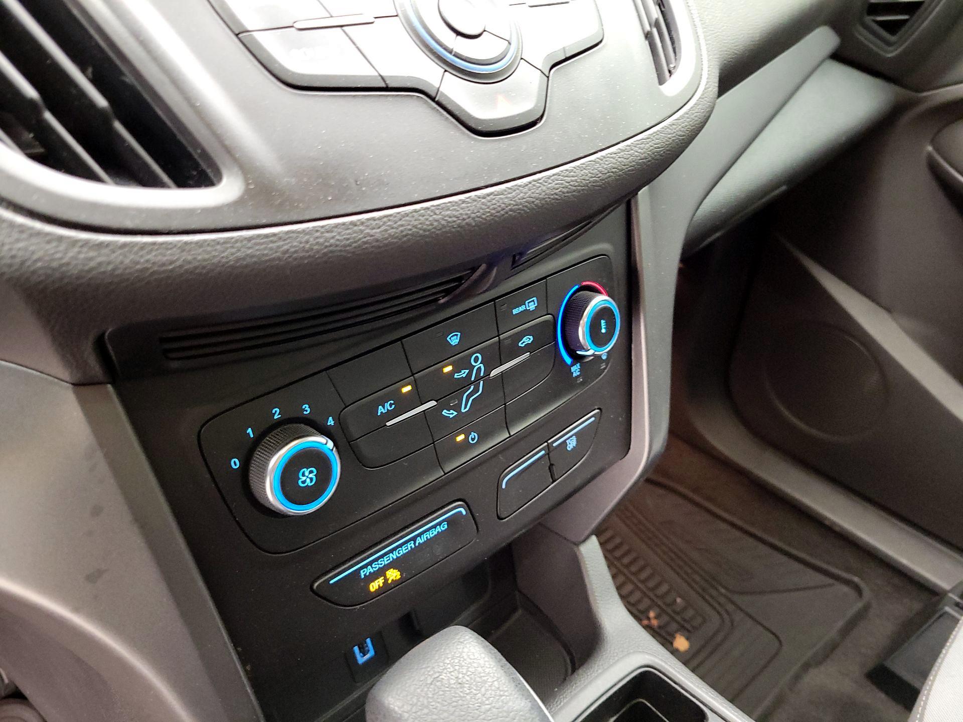 Thumbnail: 2017 Ford Escape - 14