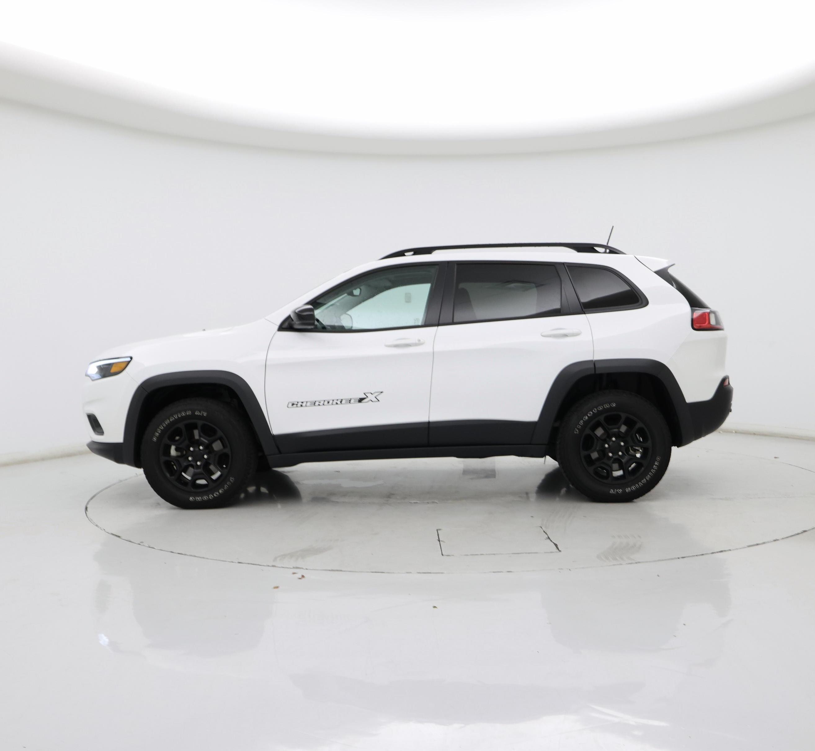 Thumbnail: 2022 Jeep Cherokee - 3