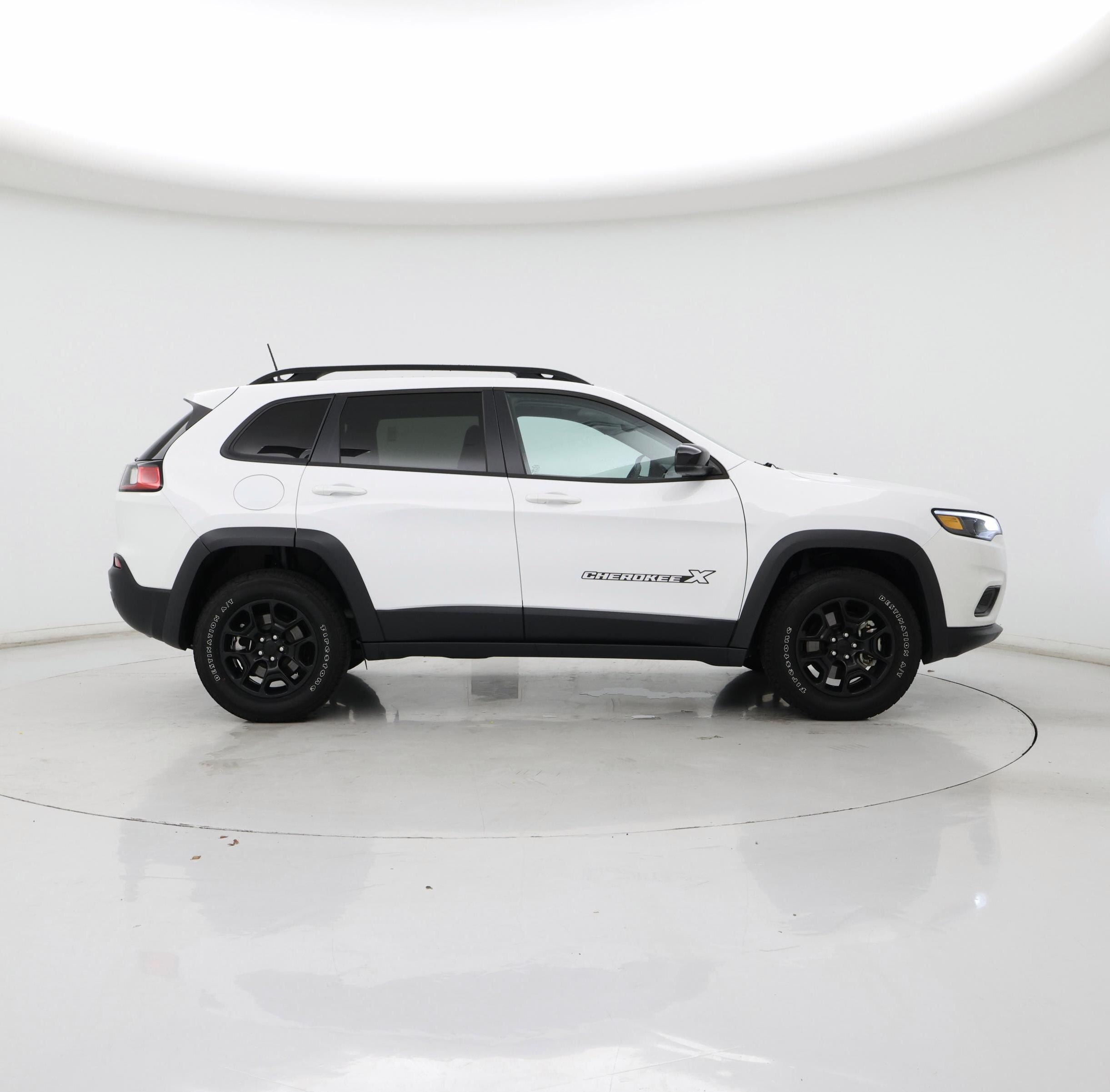 Thumbnail: 2022 Jeep Cherokee - 7