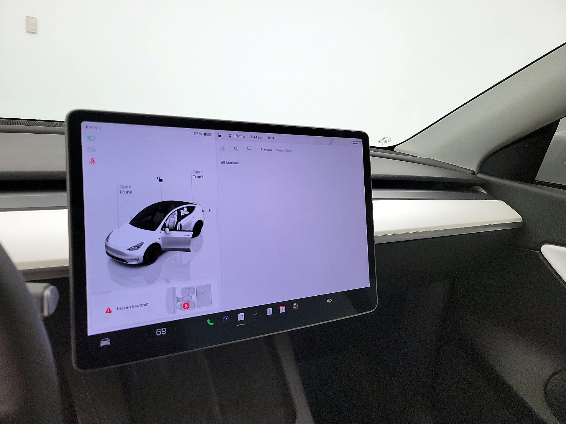 Thumbnail: 2022 Tesla Model Y - 14