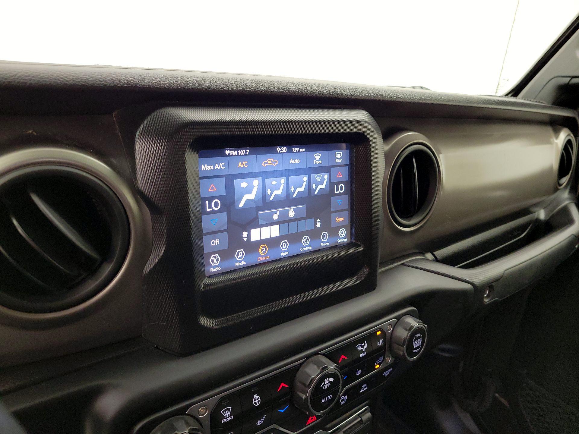 Thumbnail: 2021 Jeep Gladiator - 13