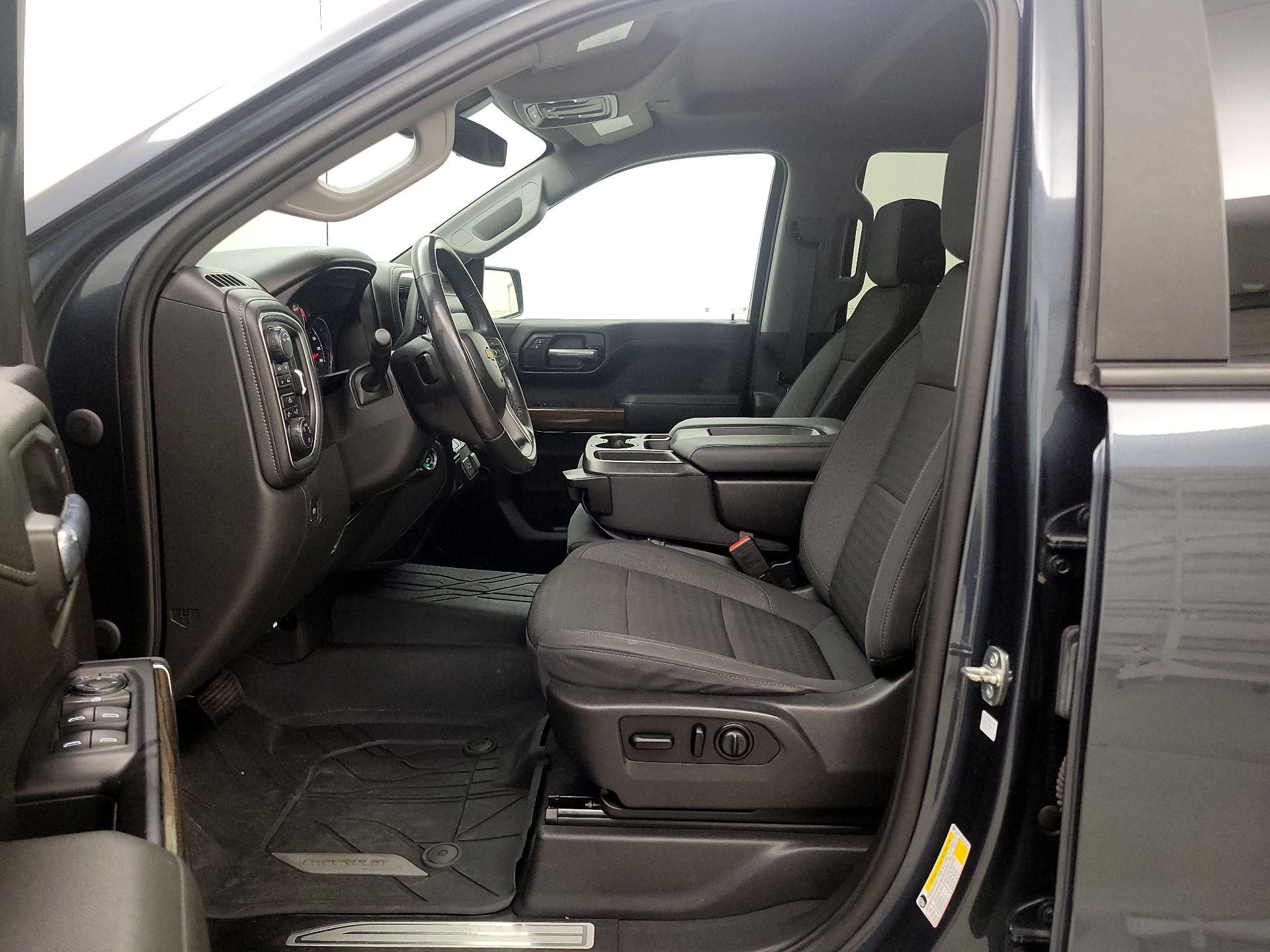 Thumbnail: 2020 Chevrolet Silverado 1500 - 11
