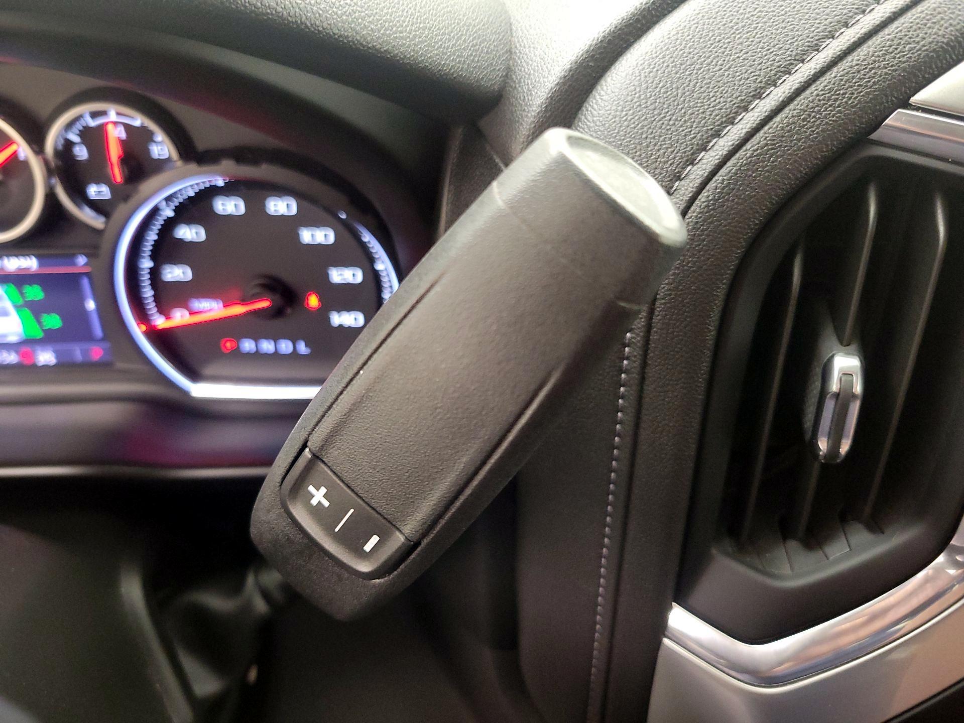 Thumbnail: 2020 Chevrolet Silverado 1500 - 17
