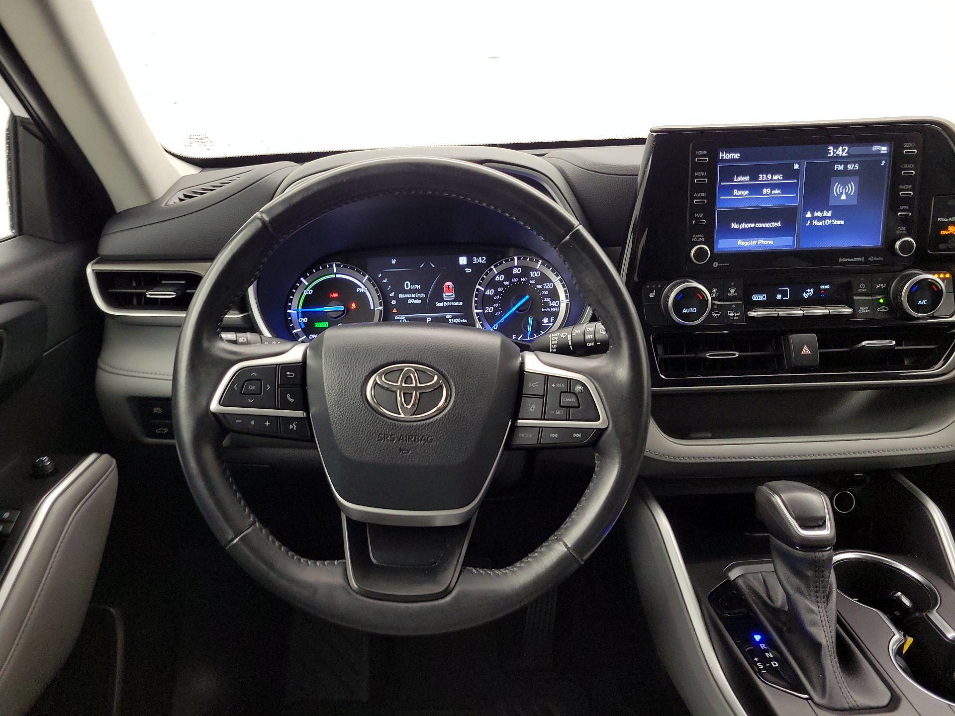 Thumbnail: 2022 Toyota Highlander - 10