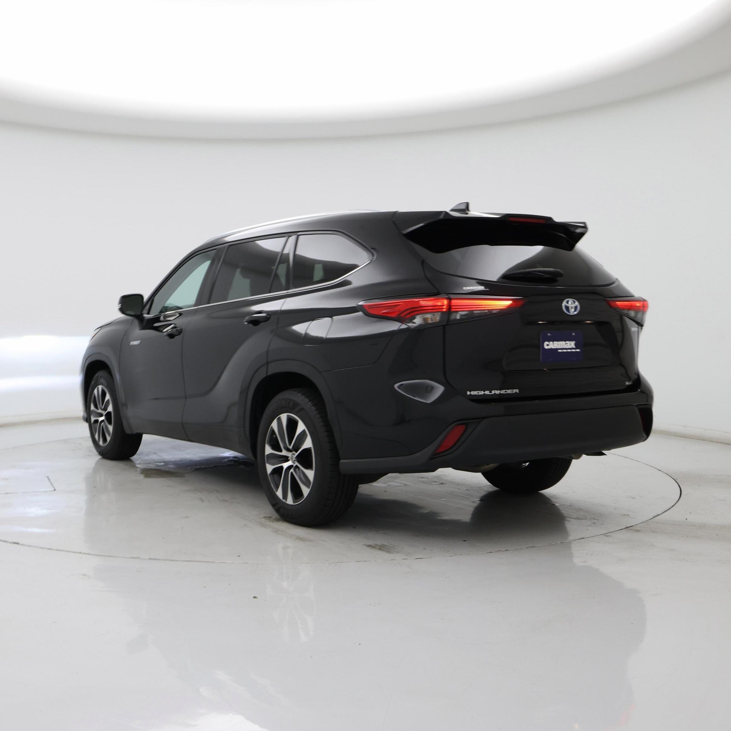 Thumbnail: 2021 Toyota Highlander - 2