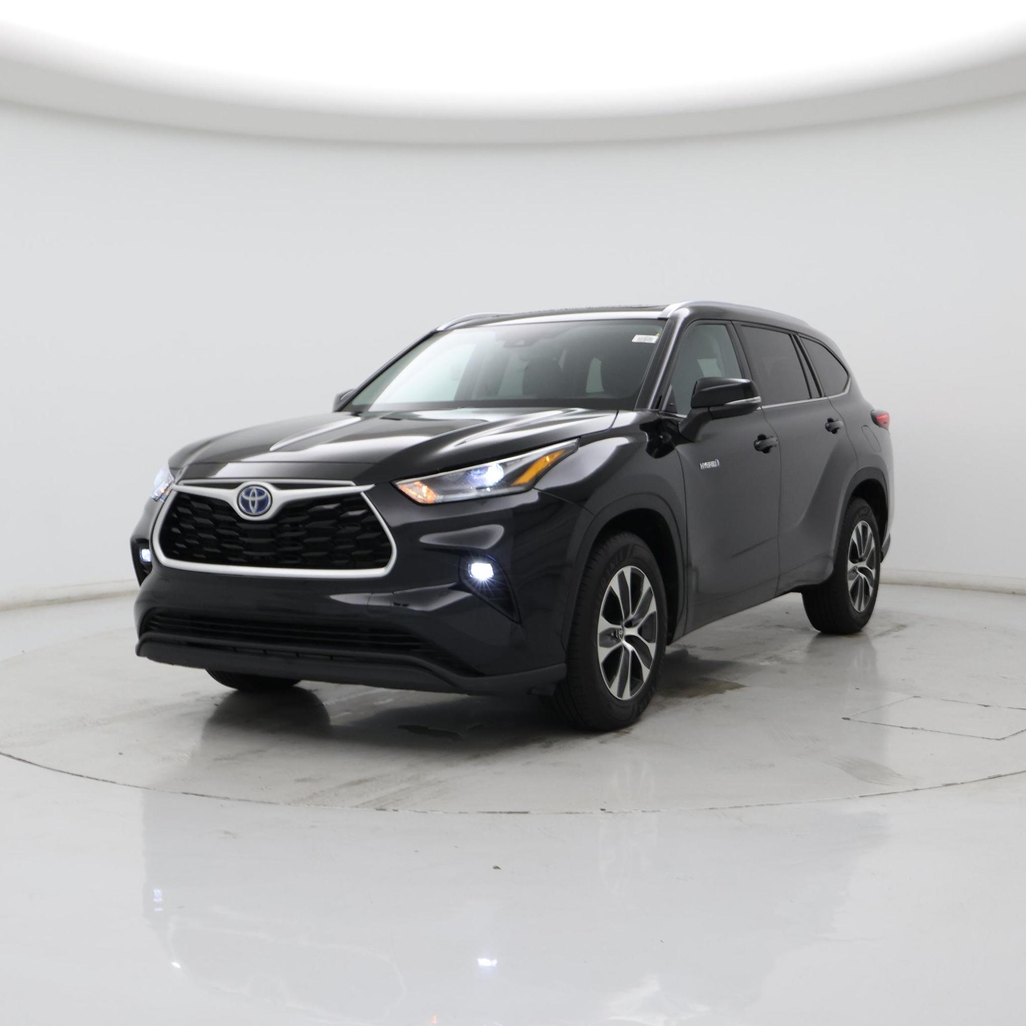 Thumbnail: 2021 Toyota Highlander - 4