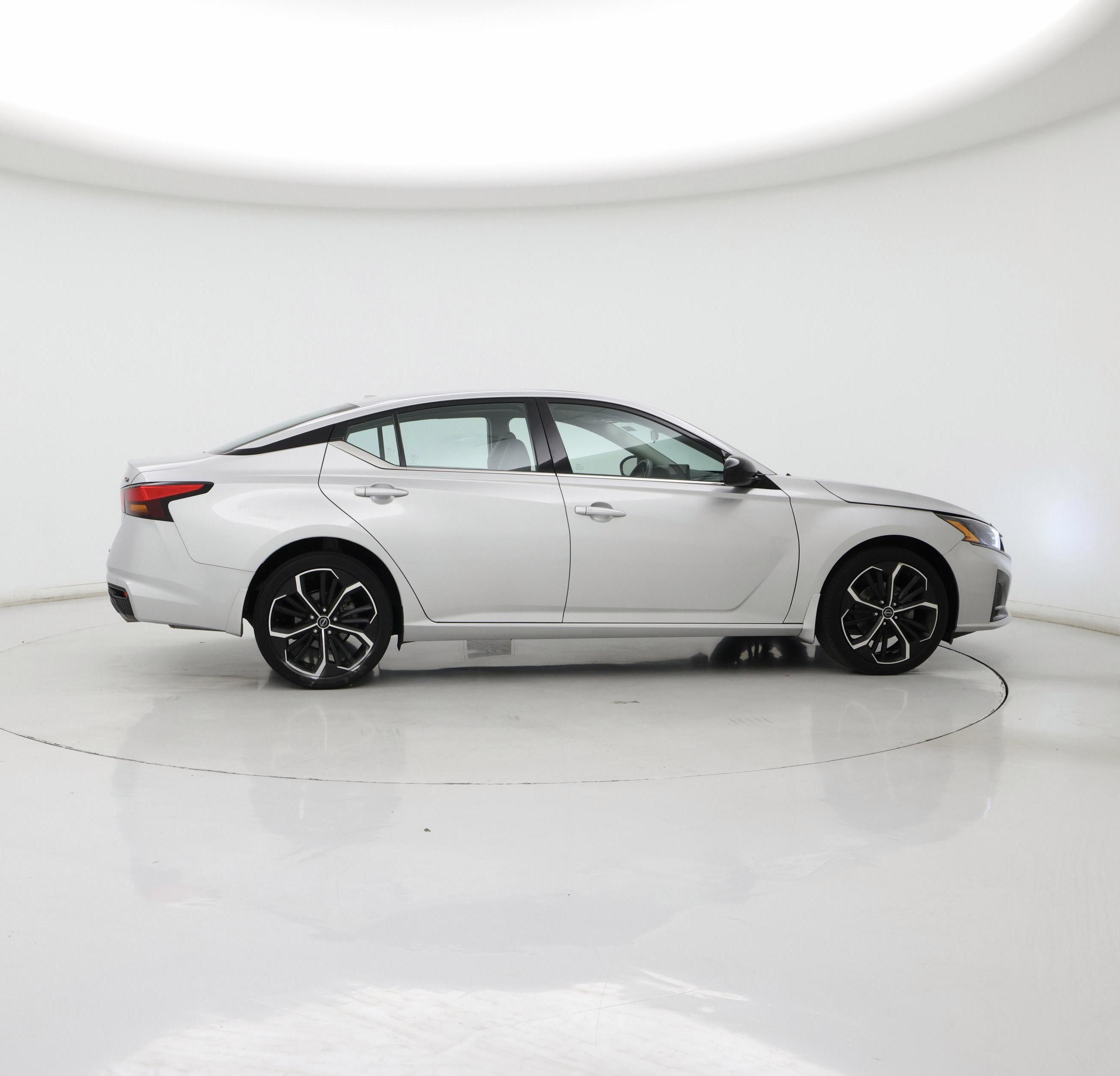 Thumbnail: 2023 Nissan Altima - 7