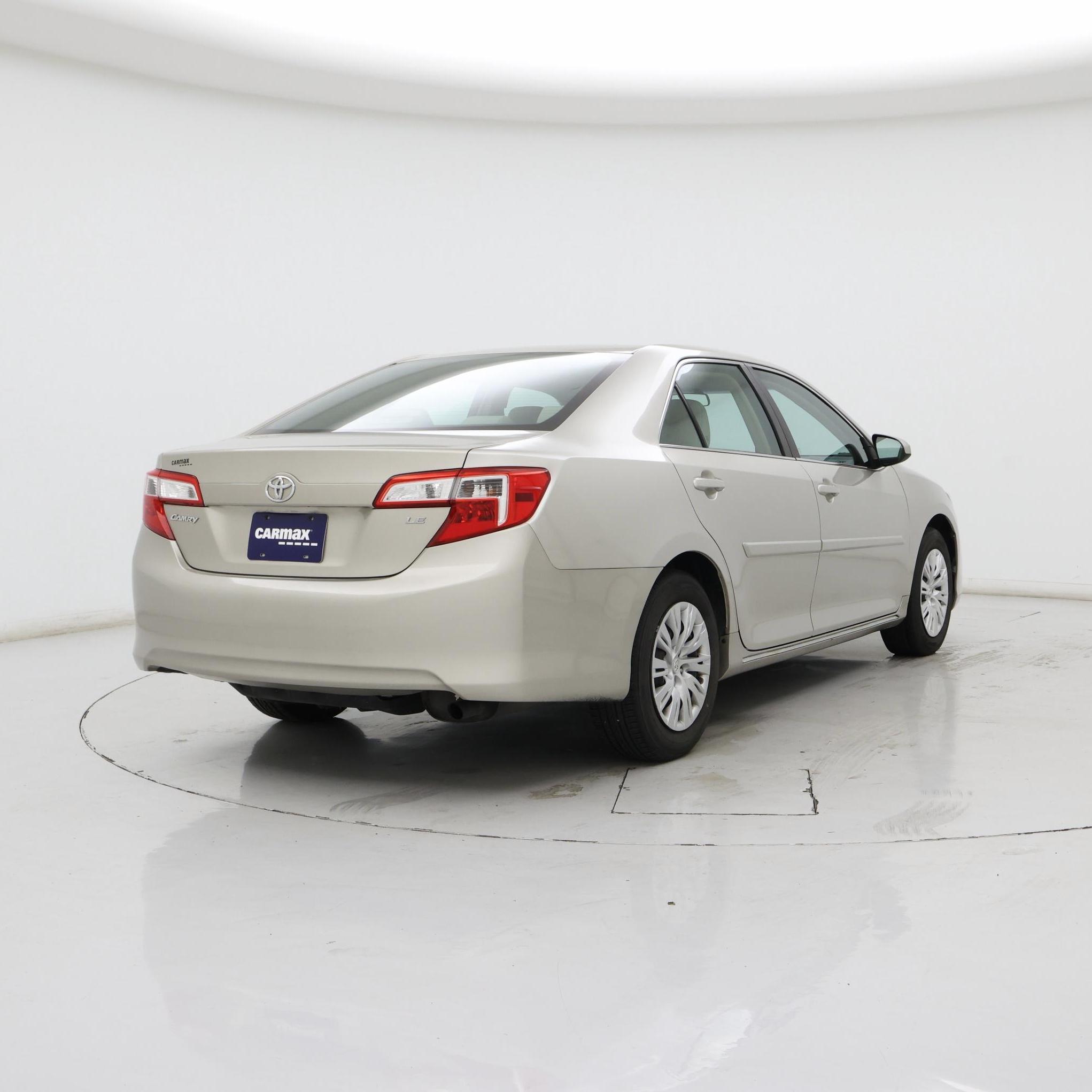 Thumbnail: 2014 Toyota Camry - 8