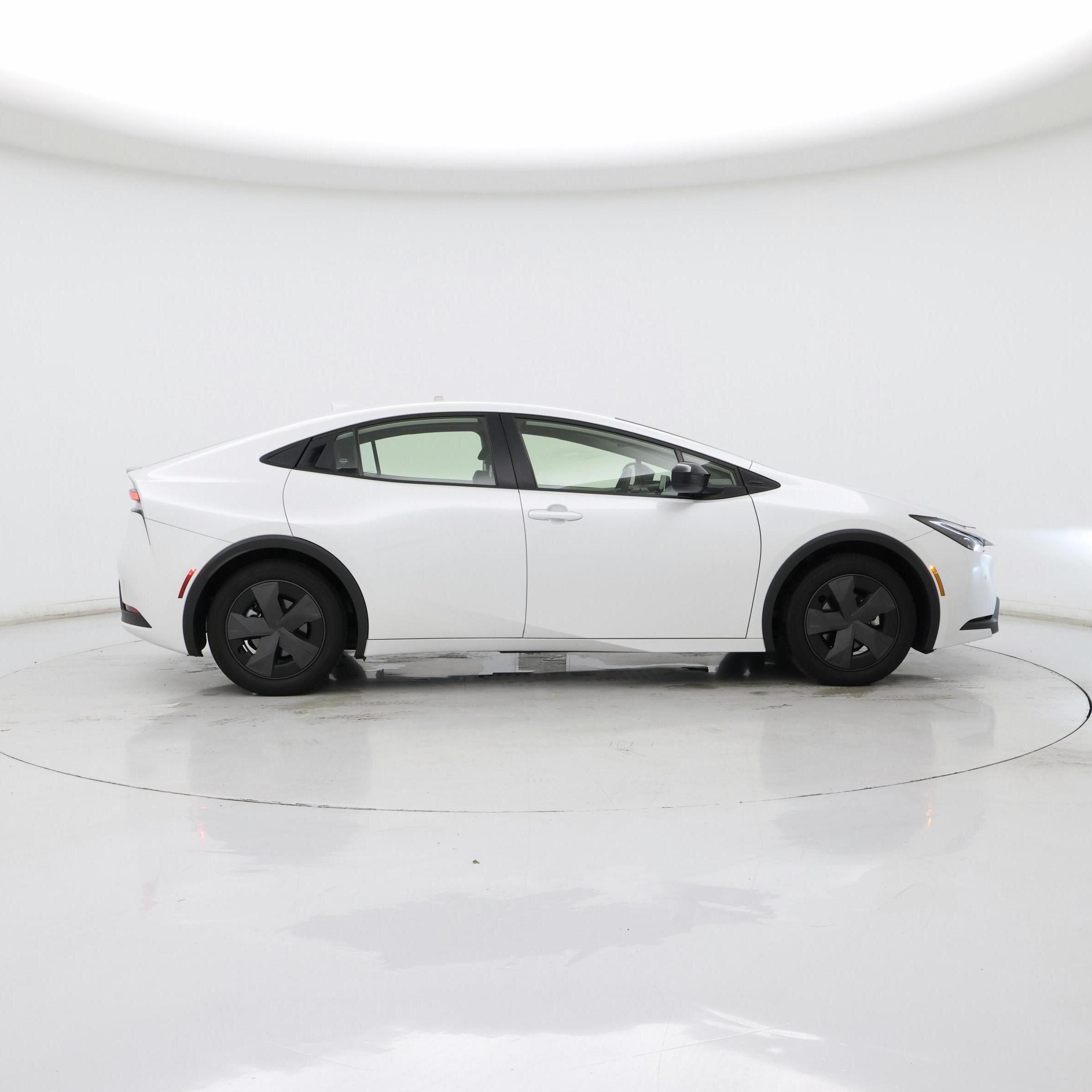 Thumbnail: 2023 Toyota Prius - 7