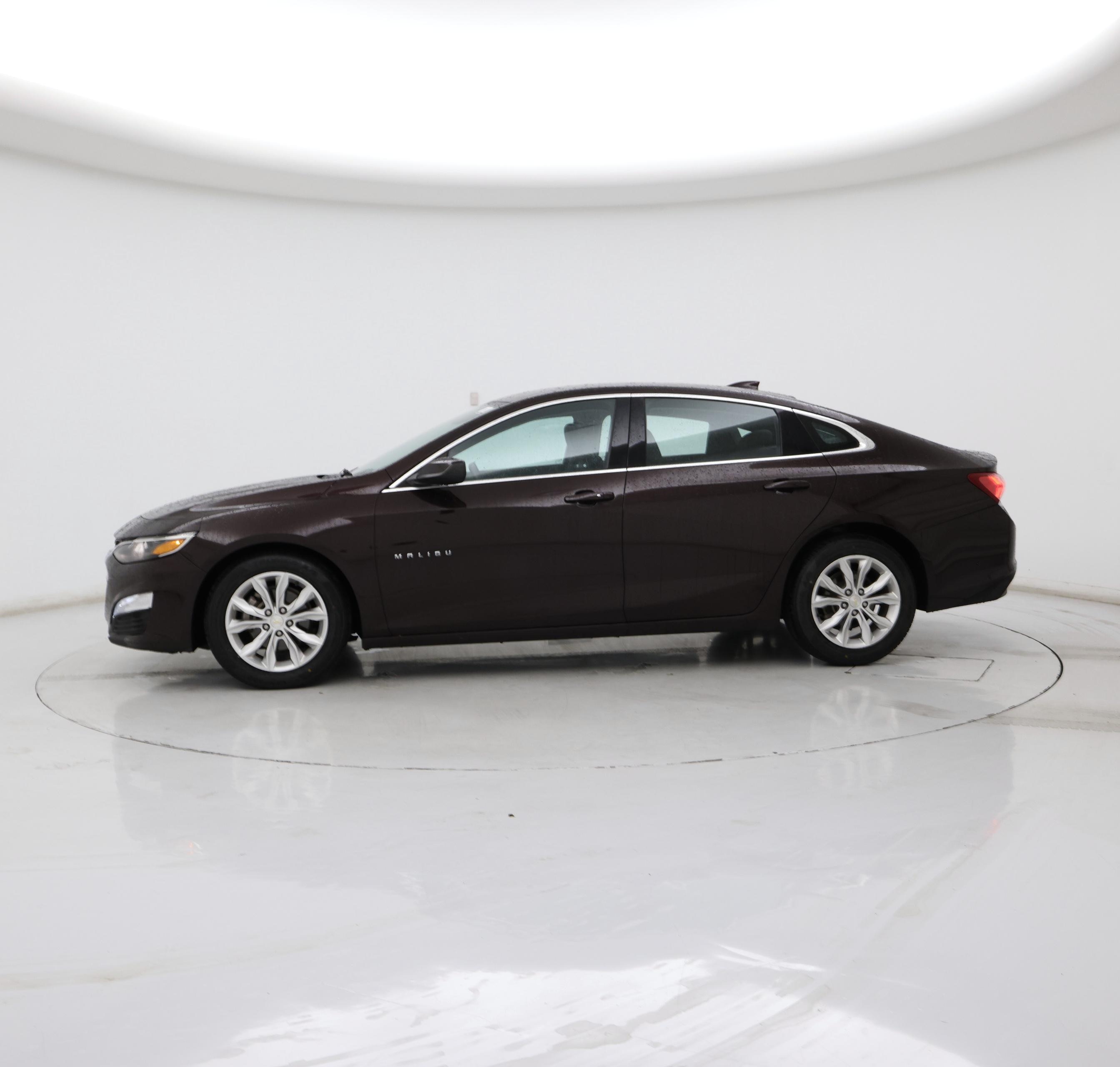 Thumbnail: 2021 Chevrolet Malibu - 3