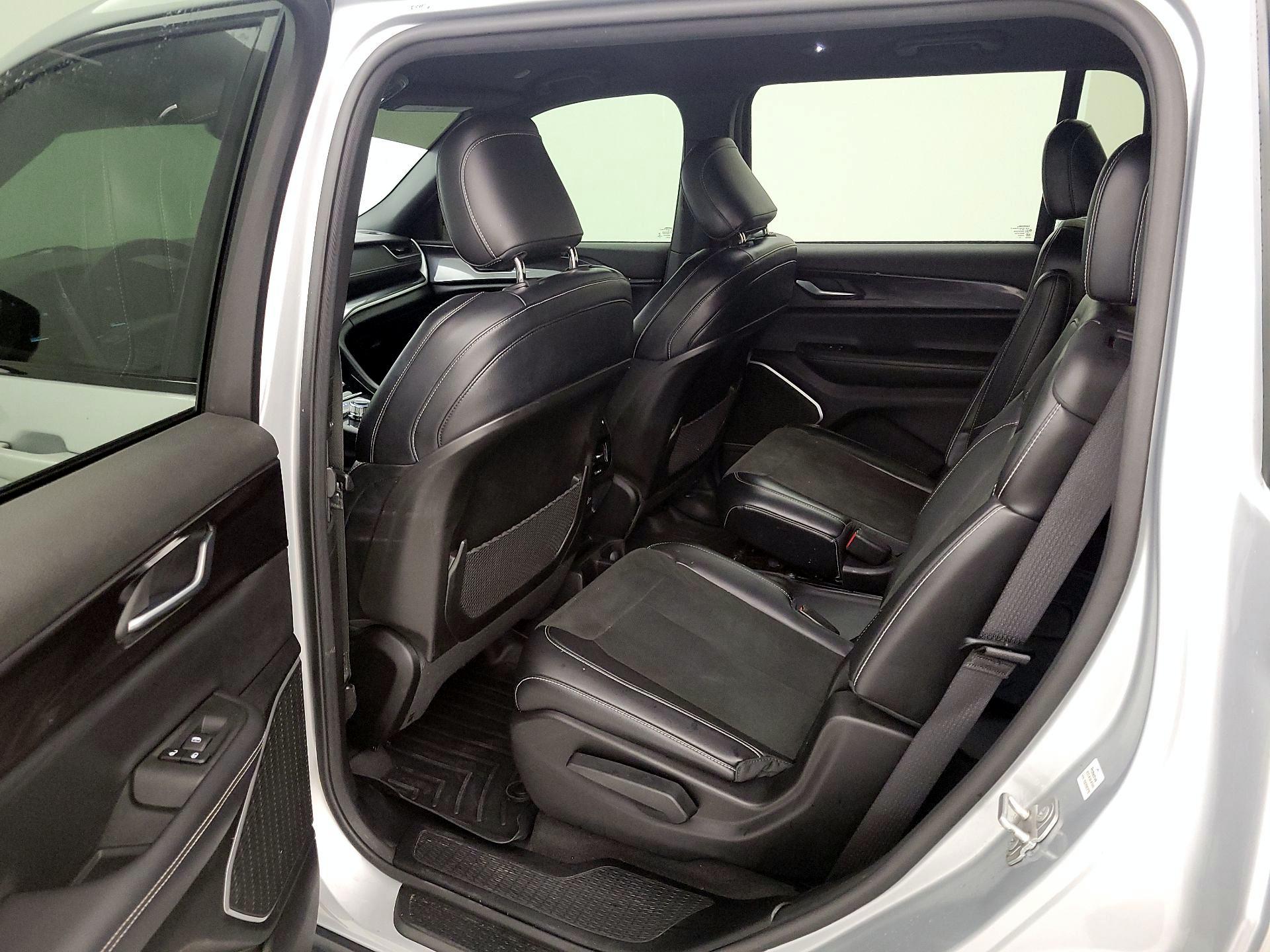 Thumbnail: 2021 Jeep Grand Cherokee L - 17