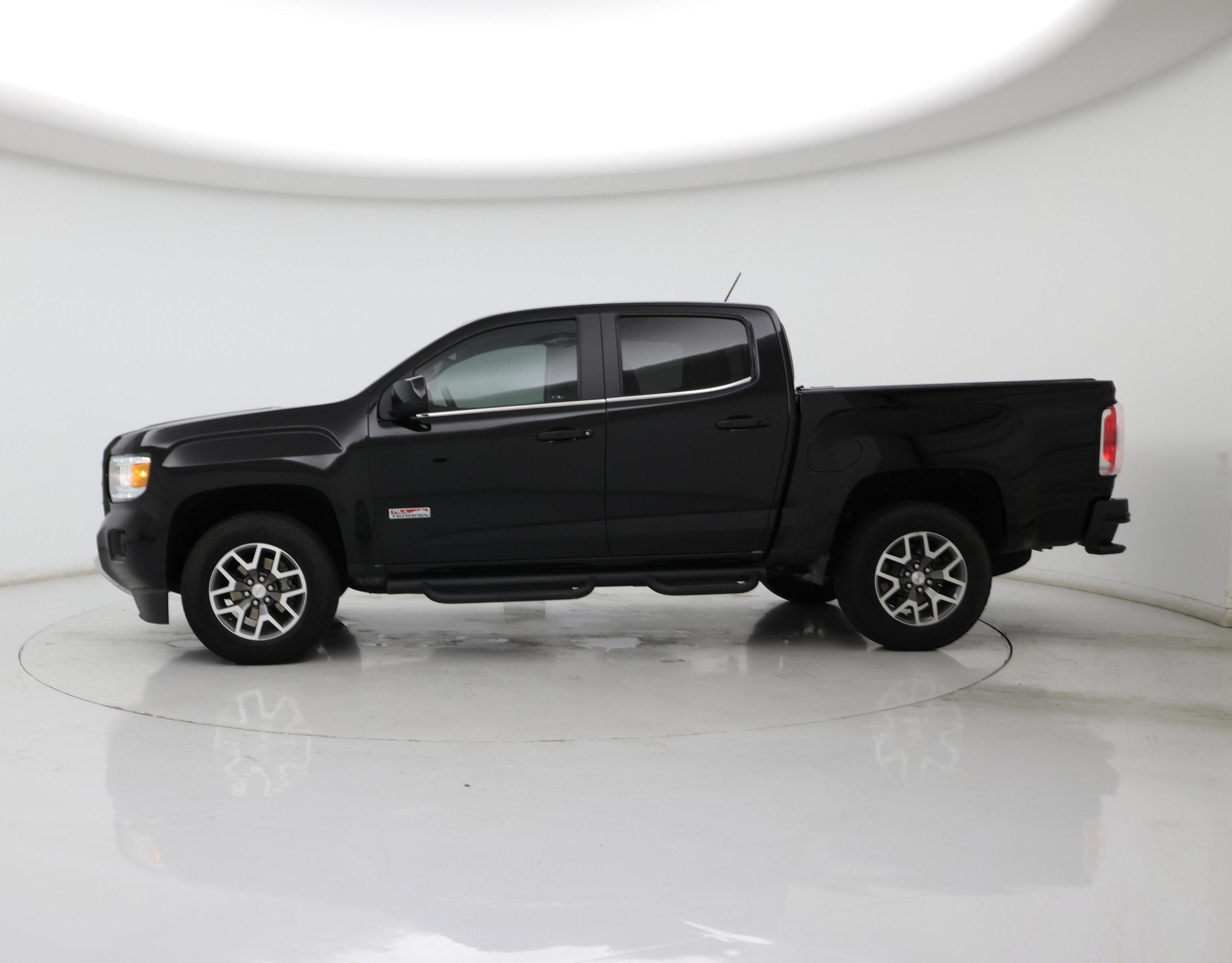 Thumbnail: 2016 GMC Canyon - 3