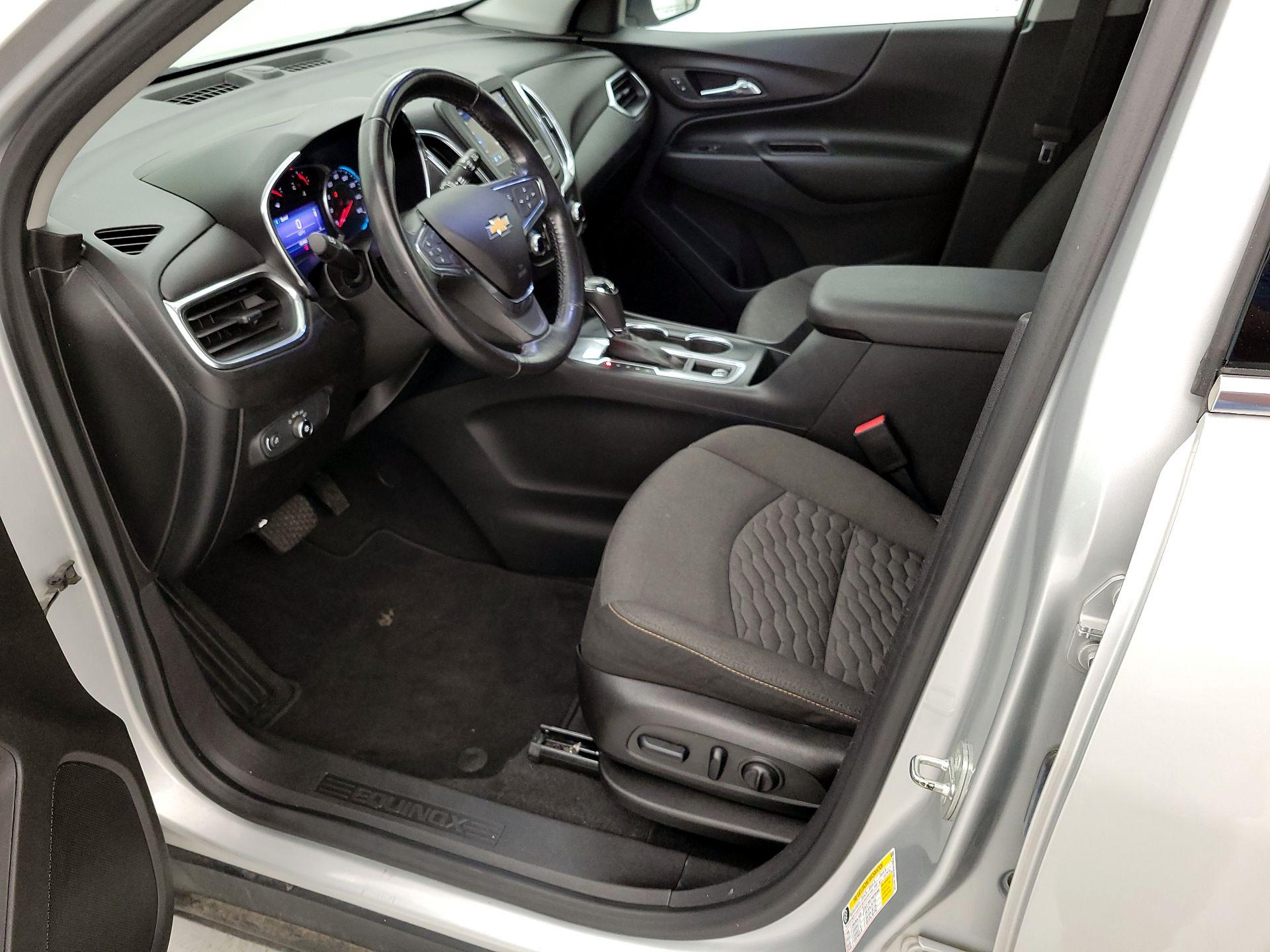 Thumbnail: 2019 Chevrolet Equinox - 11