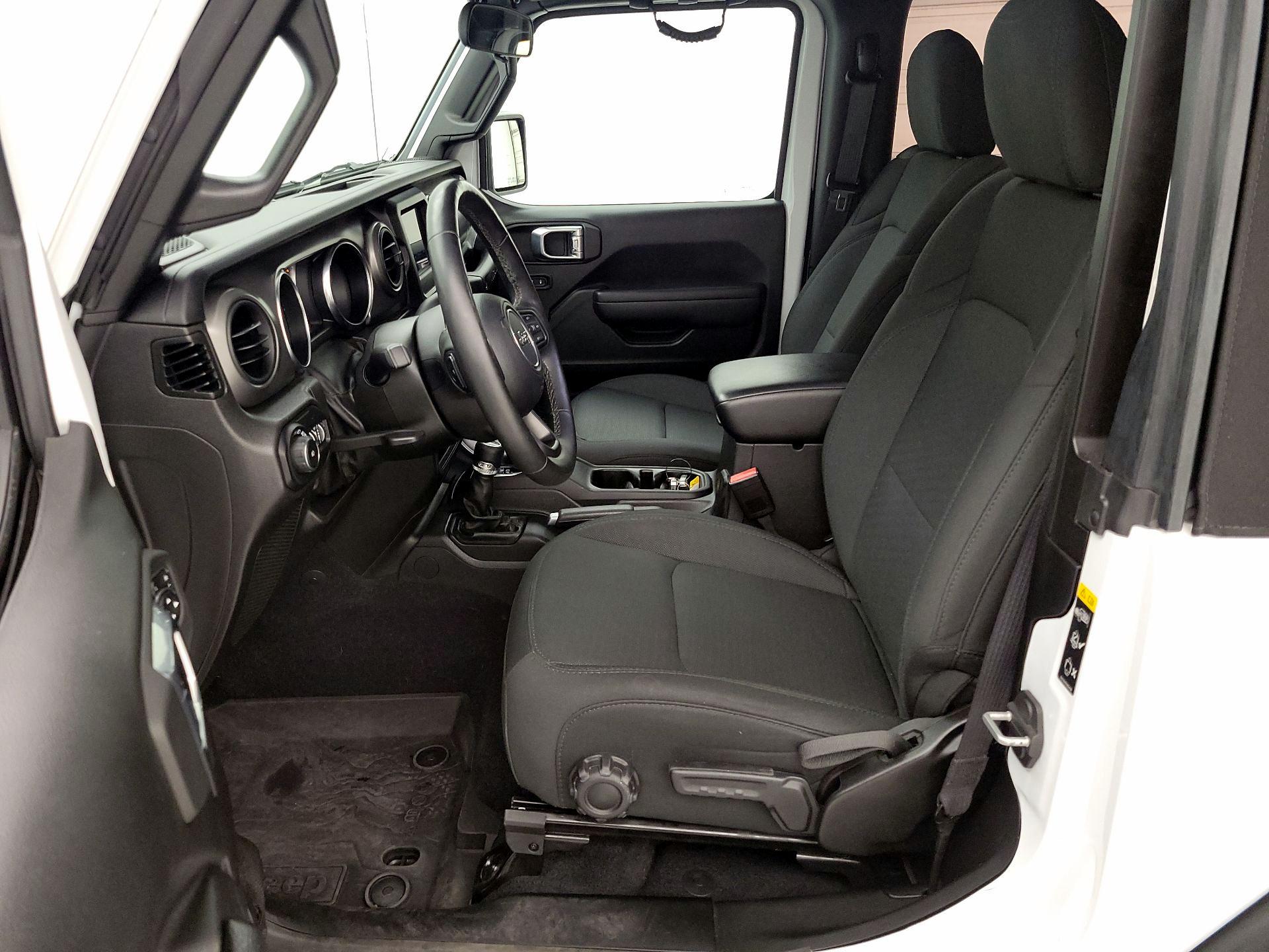 Thumbnail: 2022 Jeep Wrangler - 11