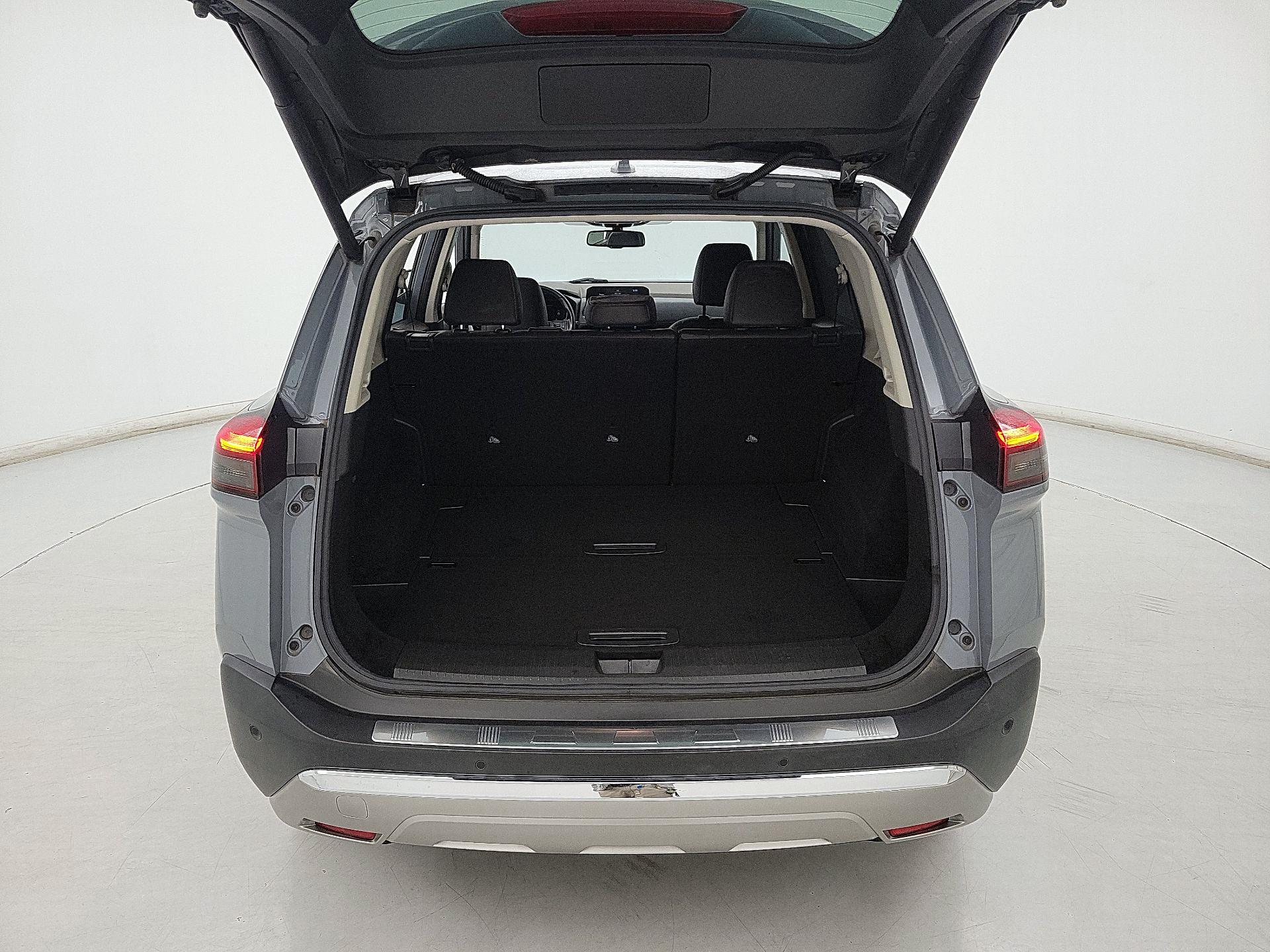 Thumbnail: 2021 Nissan Rogue - 17