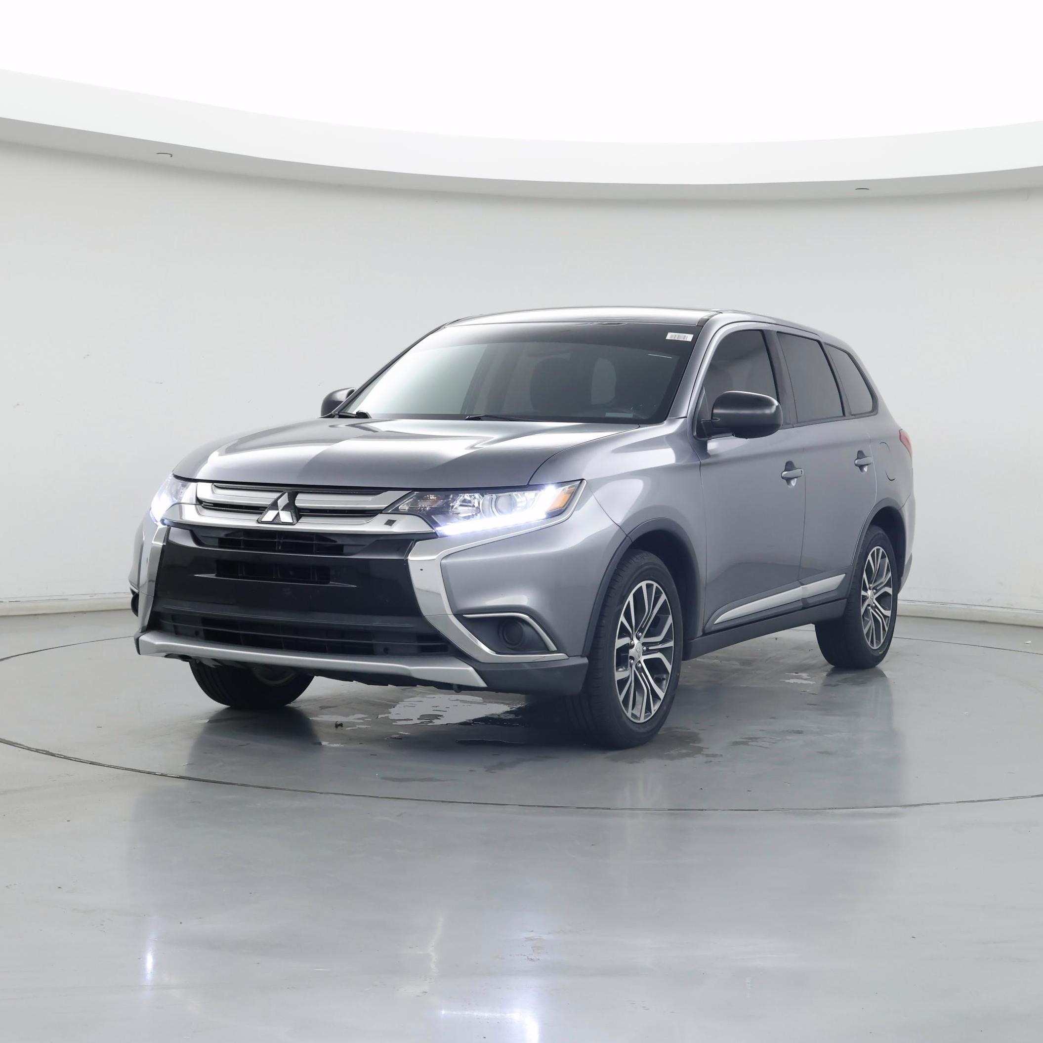Thumbnail: 2018 Mitsubishi Outlander - 4