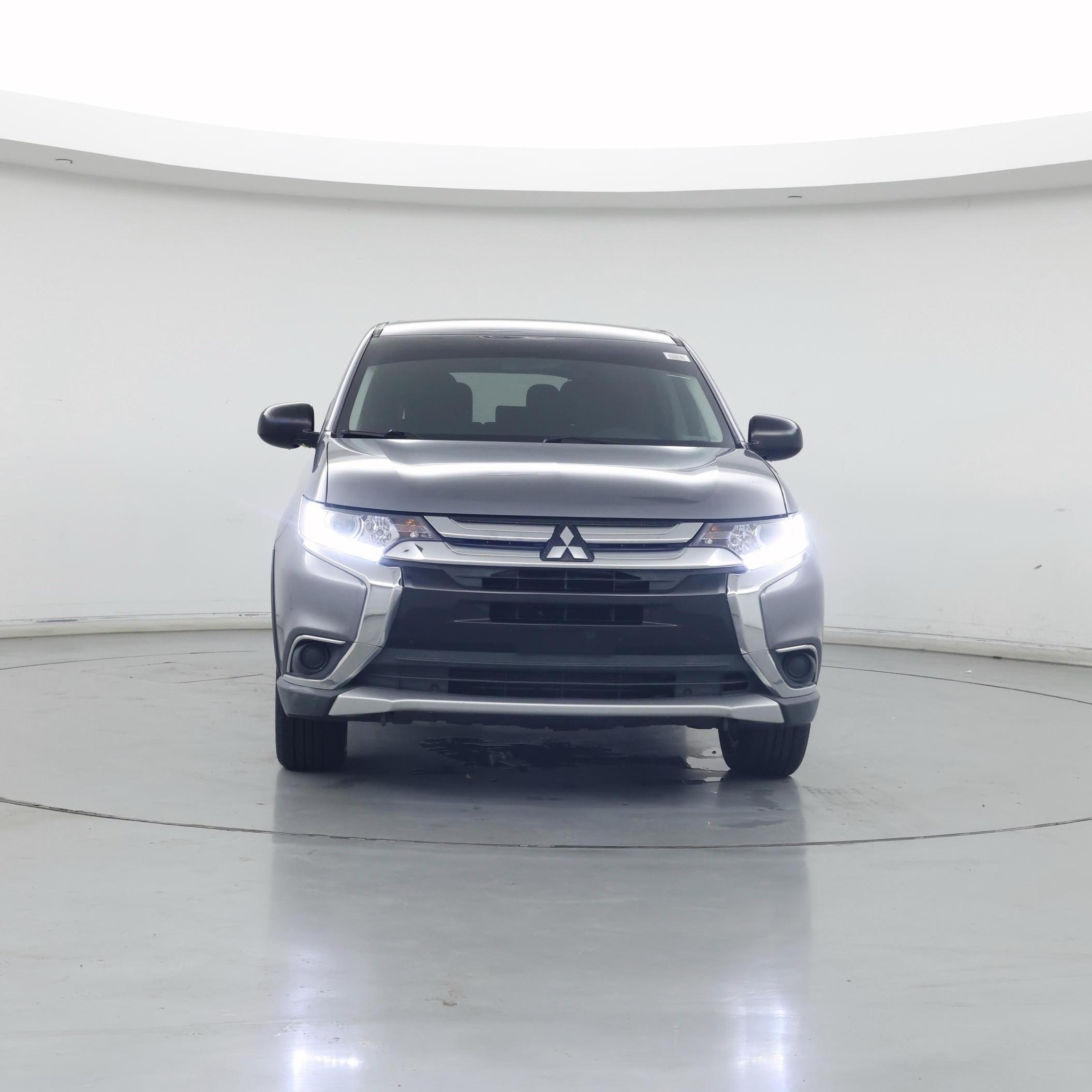 Thumbnail: 2018 Mitsubishi Outlander - 5
