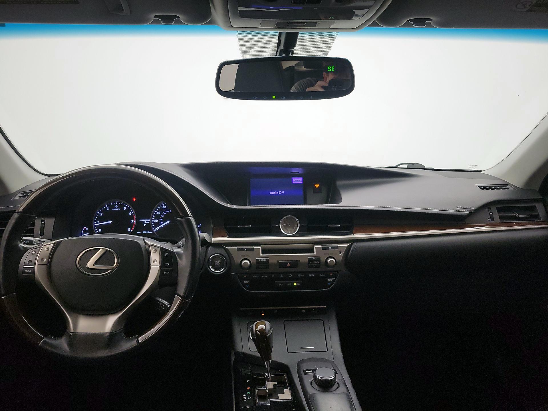 Thumbnail: 2014 Lexus ES - 9