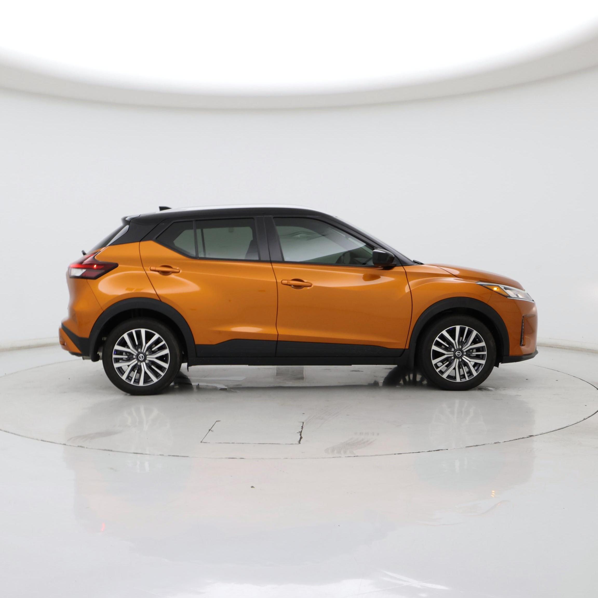 Thumbnail: 2021 Nissan Kicks - 7