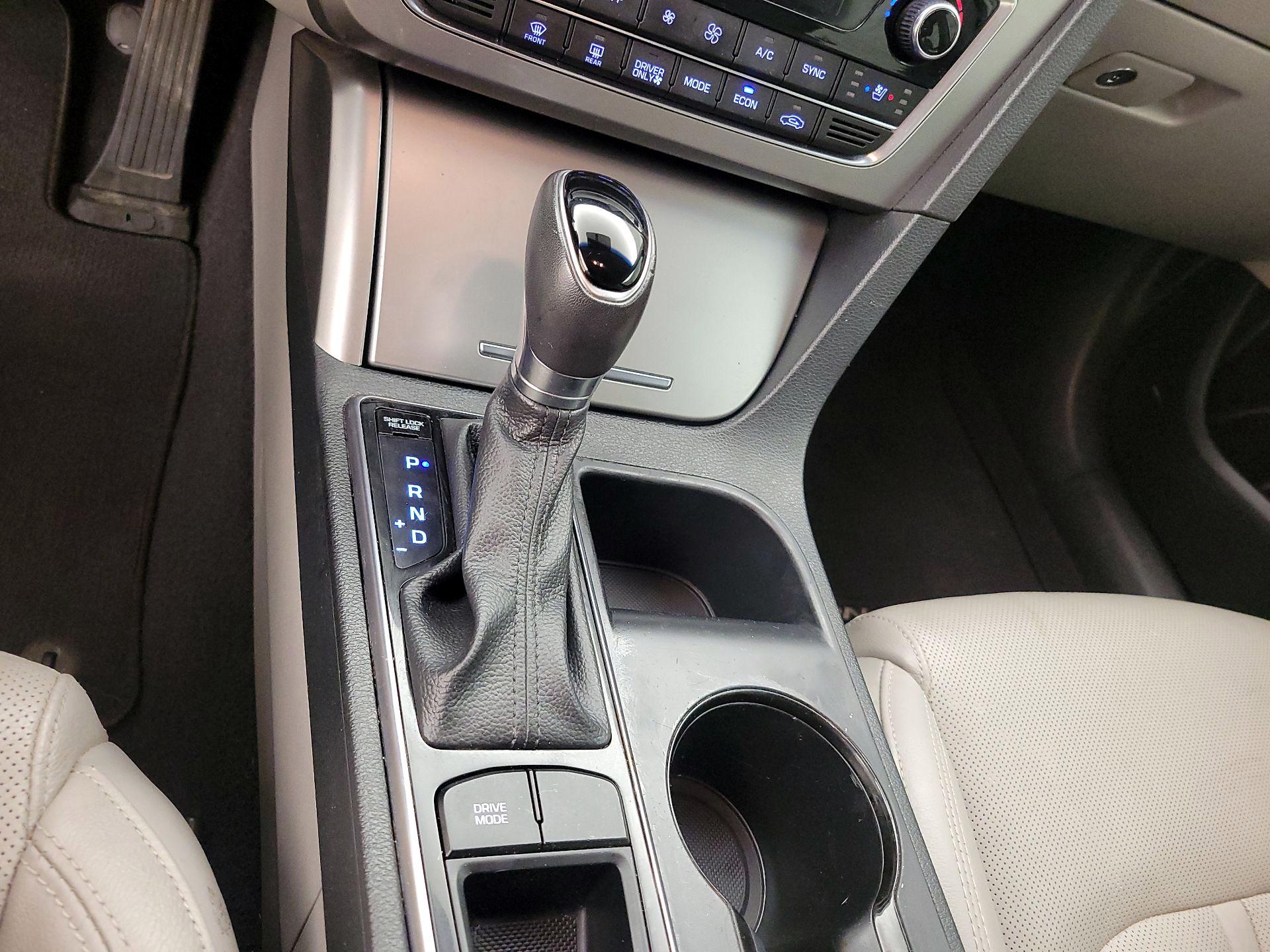 Thumbnail: 2017 Hyundai Sonata - 16